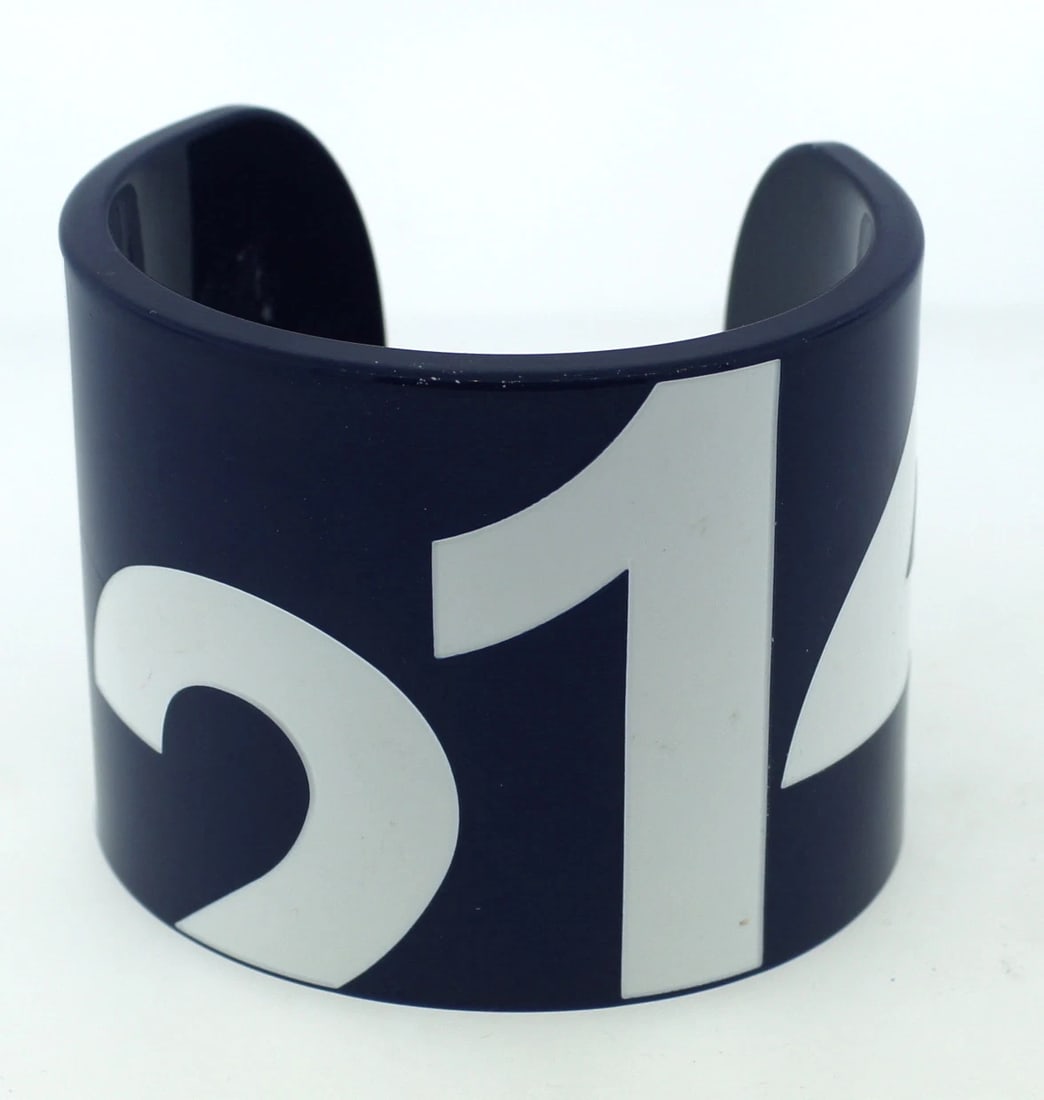 EXTRAVAGANT! LACOSTE BLUE PLASTIC MODERN STYLISH LOUD BANGLE BRACELET LACOSTE - 5