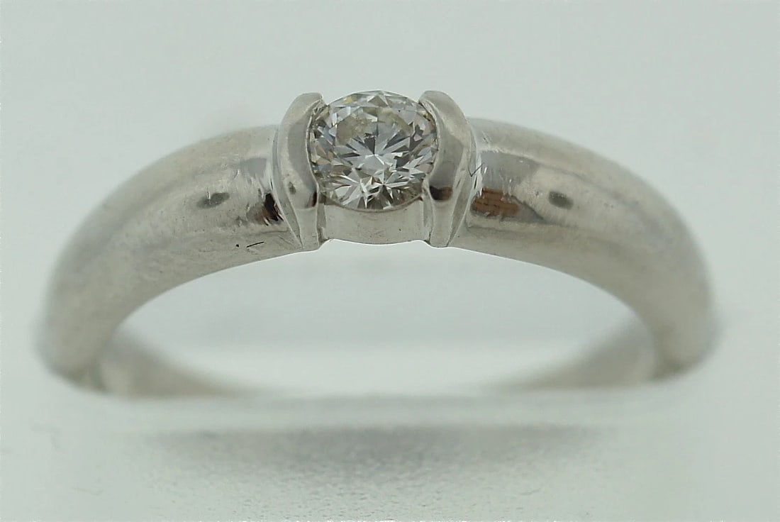 TIFFANY & CO. T&CO. PLATINUM ENGAGEMENT RING 0.21CTS D50024 STYLISH BAND - 2