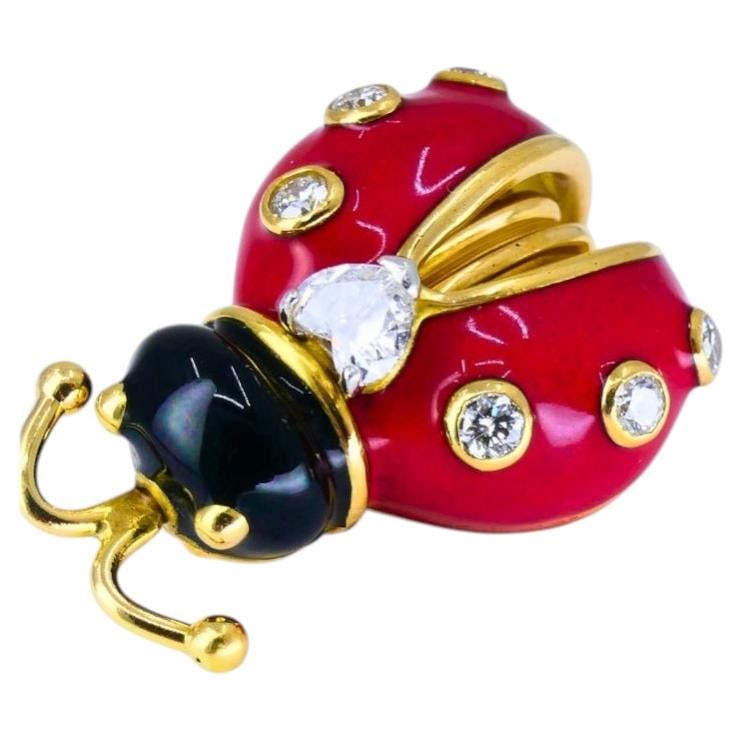 Vintage 1950s Oscar Heyman Ladybug Pin 18k gold Diamond Enamel Brooch: Title: Vintage 1950s Oscar Heyman Ladybug Pin 18k gold Diamond Enamel Brooch Description: About the Item A vintage, circa 1950s Oscar Heyman ladybug pin, crafted in 18k gold and featuring vivid red