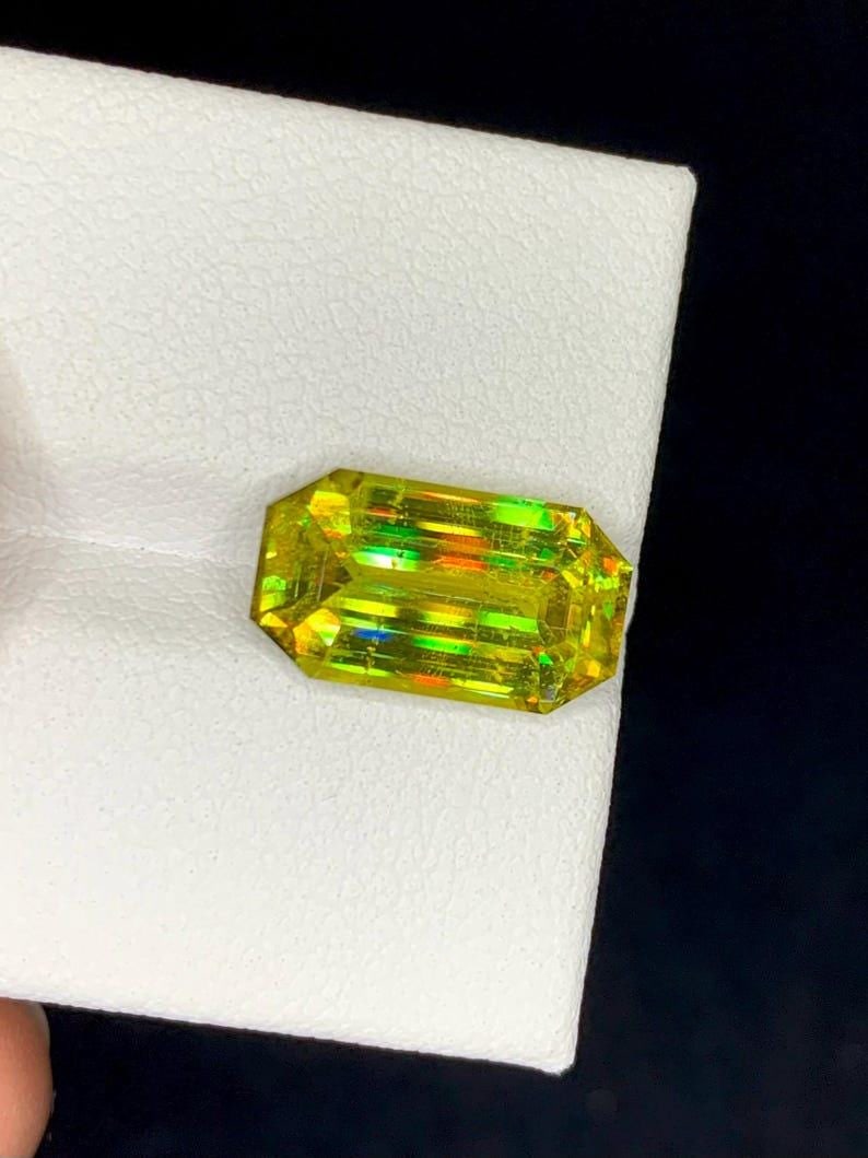 AIG Certified Lustrous Sphene Gemstone: Yellow/Green Cushion Cut, 2.76 Carat - 13