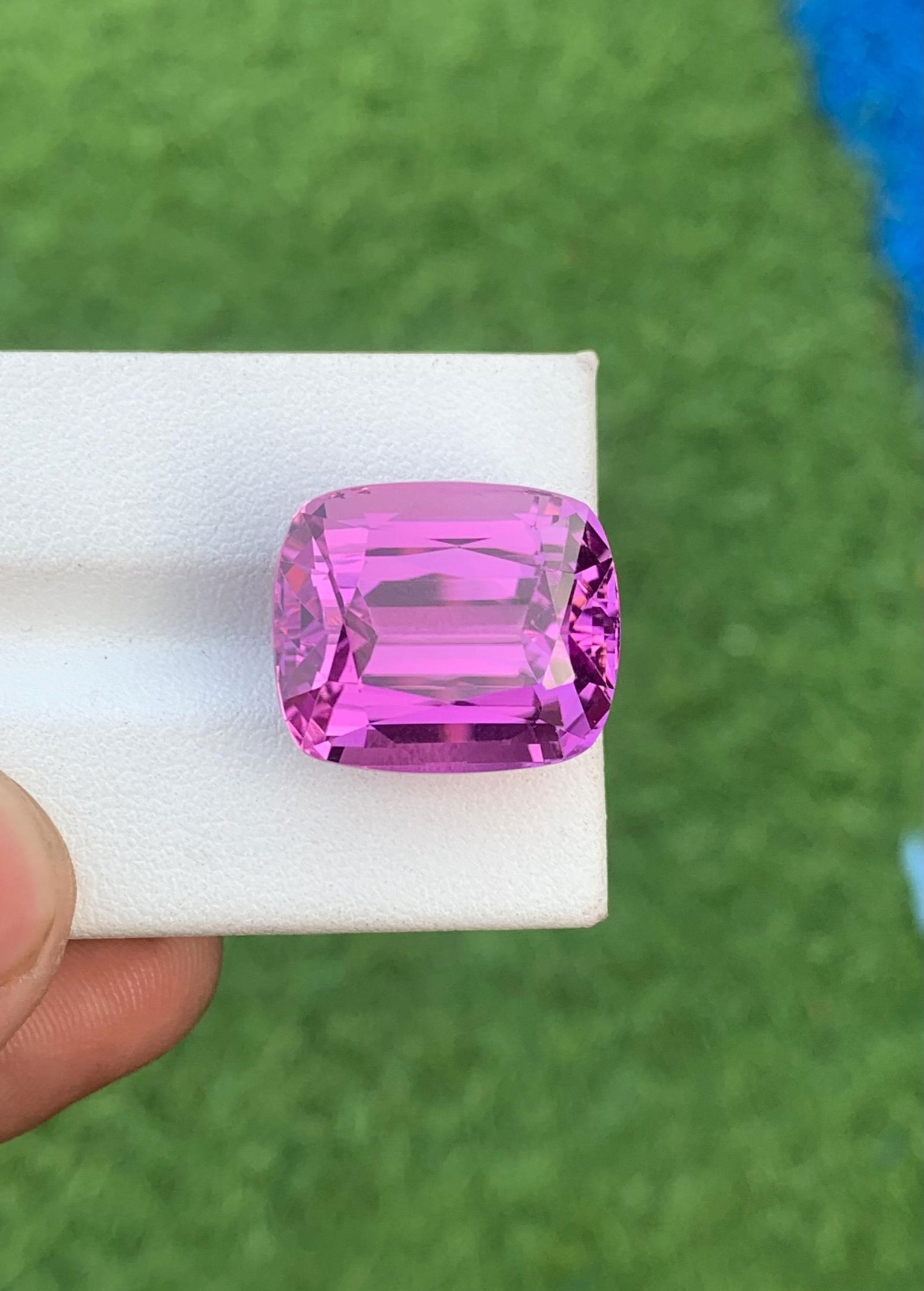 Purplish Pink Kunzite Gemstone, 29.92 Carat Cushion Cut - 7