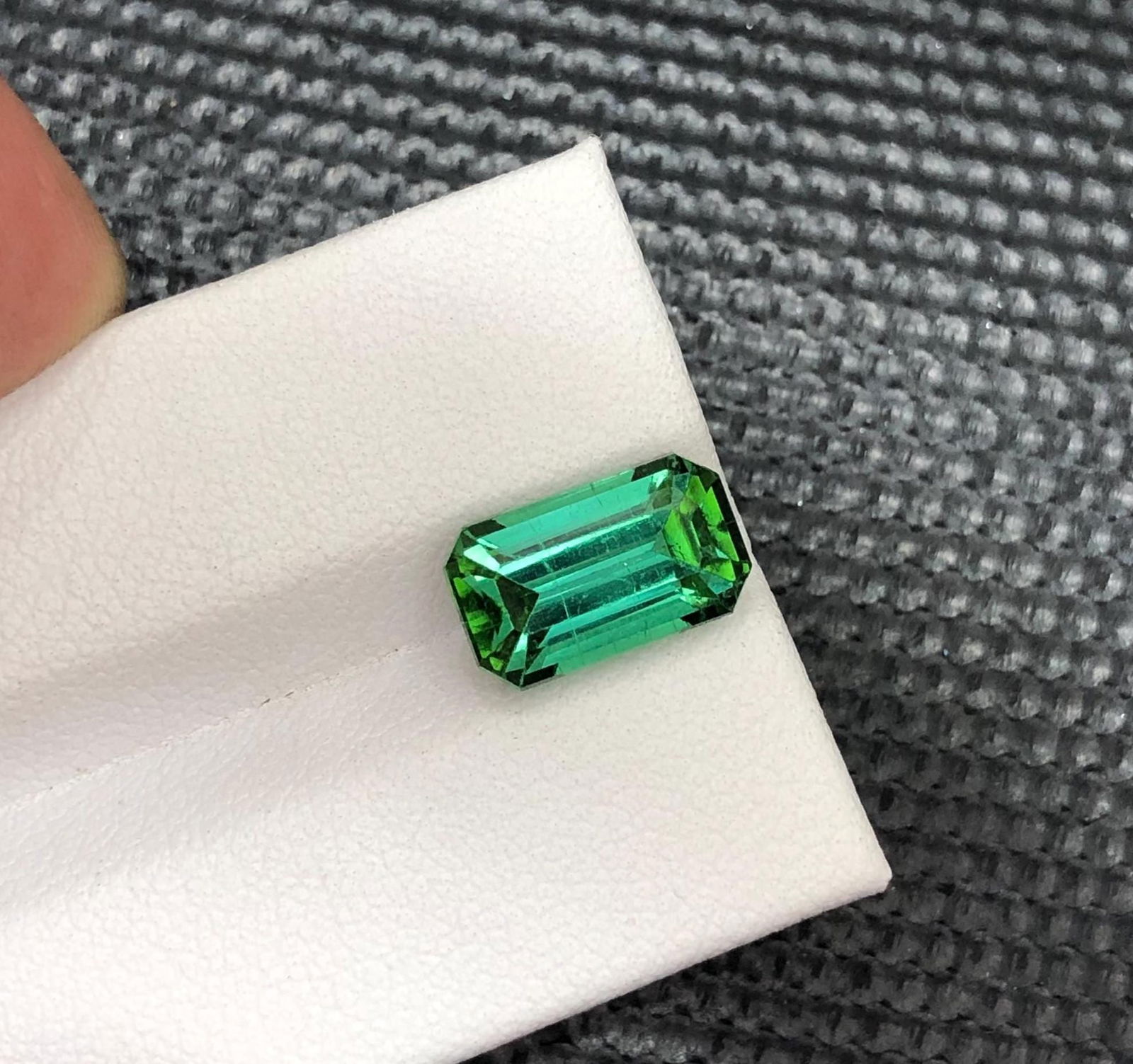 4.50 CT Faceted Blue Green Tourmaline Gemstone - 5