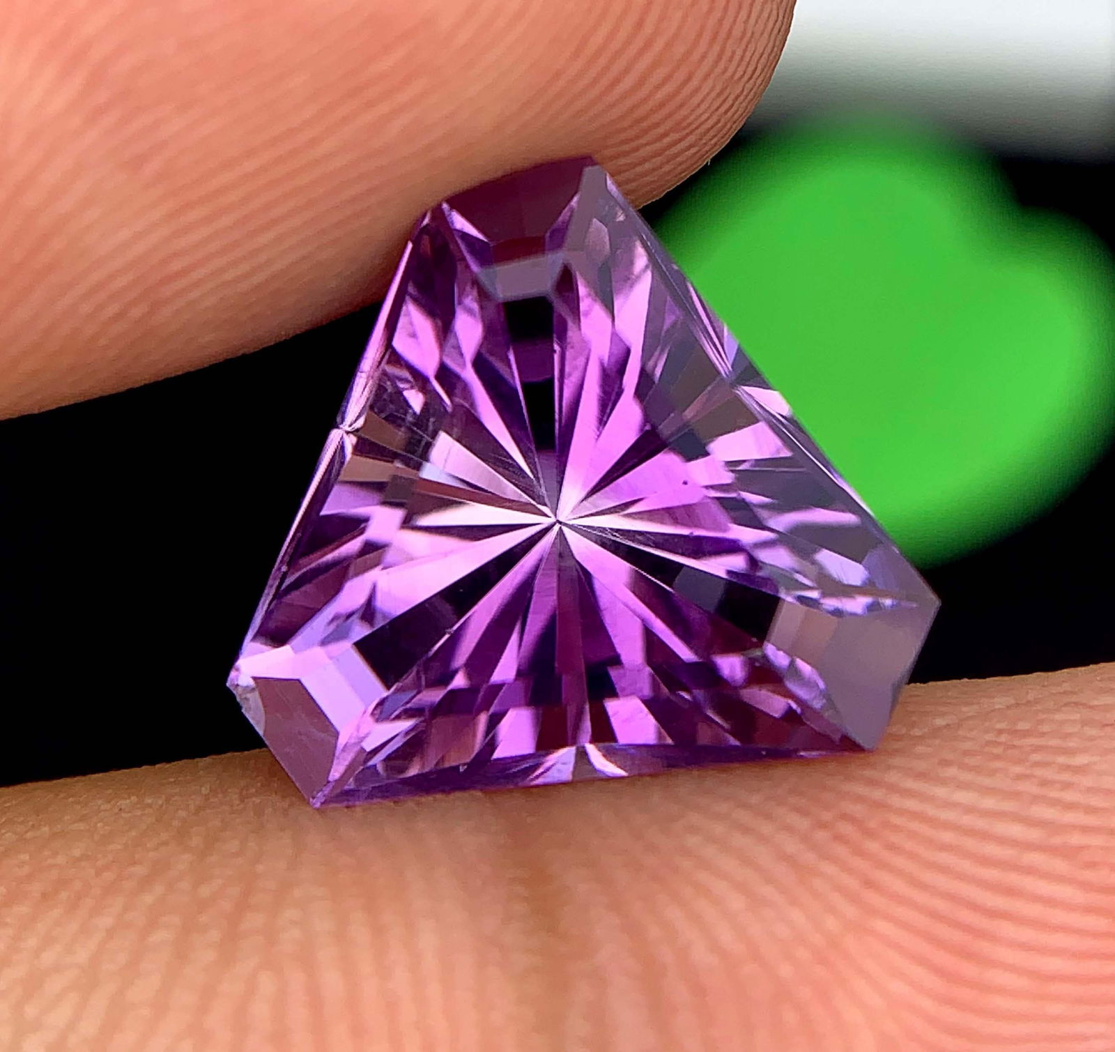 Natural Pinkish Purple Amethyst Gemstone: 47.60 Carat Cushion Cut - 4