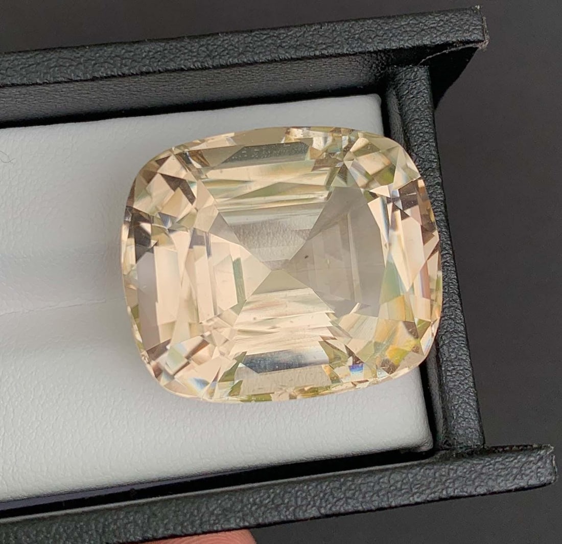 Golden Yellow Topaz Gemstone: 41.80 Carat Cushion Cut Stone - 13
