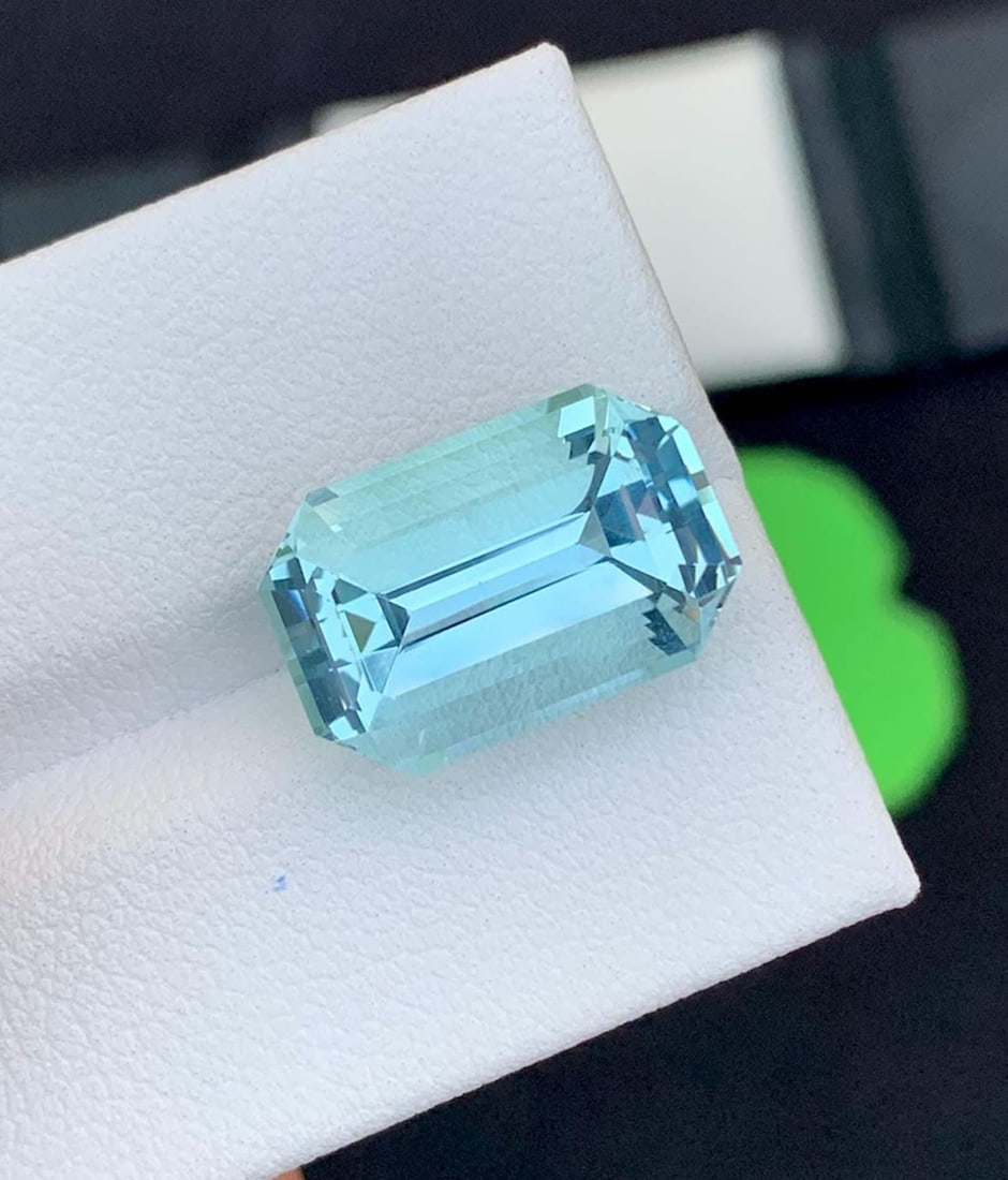Santa Maria Aquamarine Gemstone: 13.15 Carat Emerald Cut Beryl: Materials: Gemstone: Aquamarine Carat weight: 13.15 Natural Aquamarine Gemstone, Santa Maria Color Aquamarine Beryl, March Birthstone A beautiful member of the beryl family, aquamarine is a slightly g