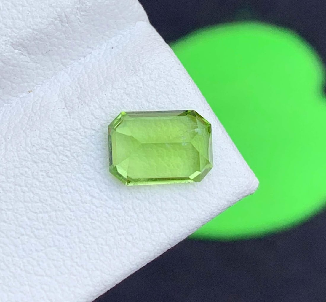 Natural Peridot Gemstones, Top Color Emerald Cut Peridot Loose Gemstone From Pakistan, August - 11