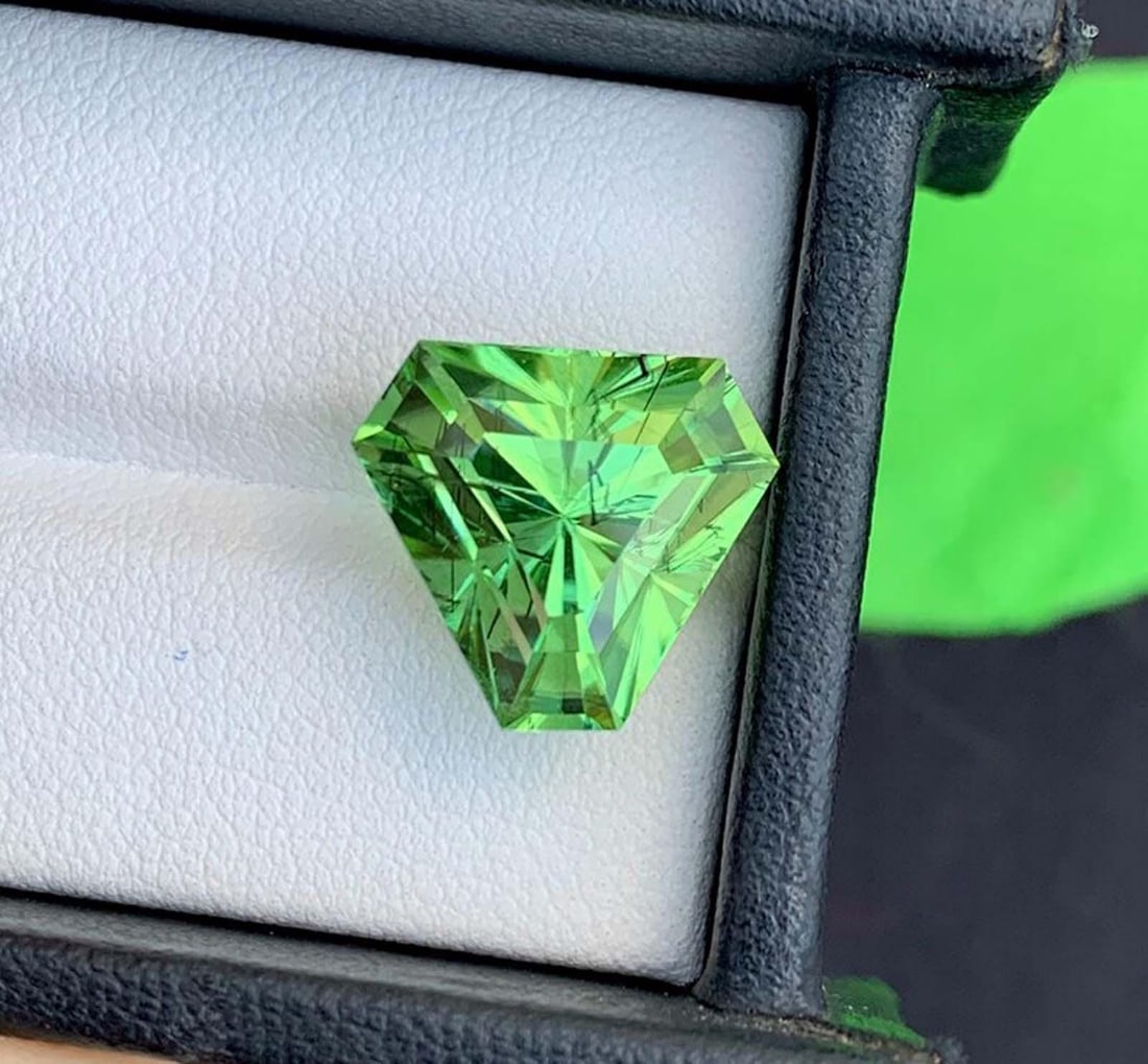 Natural Rutile Peridot Gemstones, Fancy Asscher Cut Peridot Loose Gemstone From Pakistan, August - 4