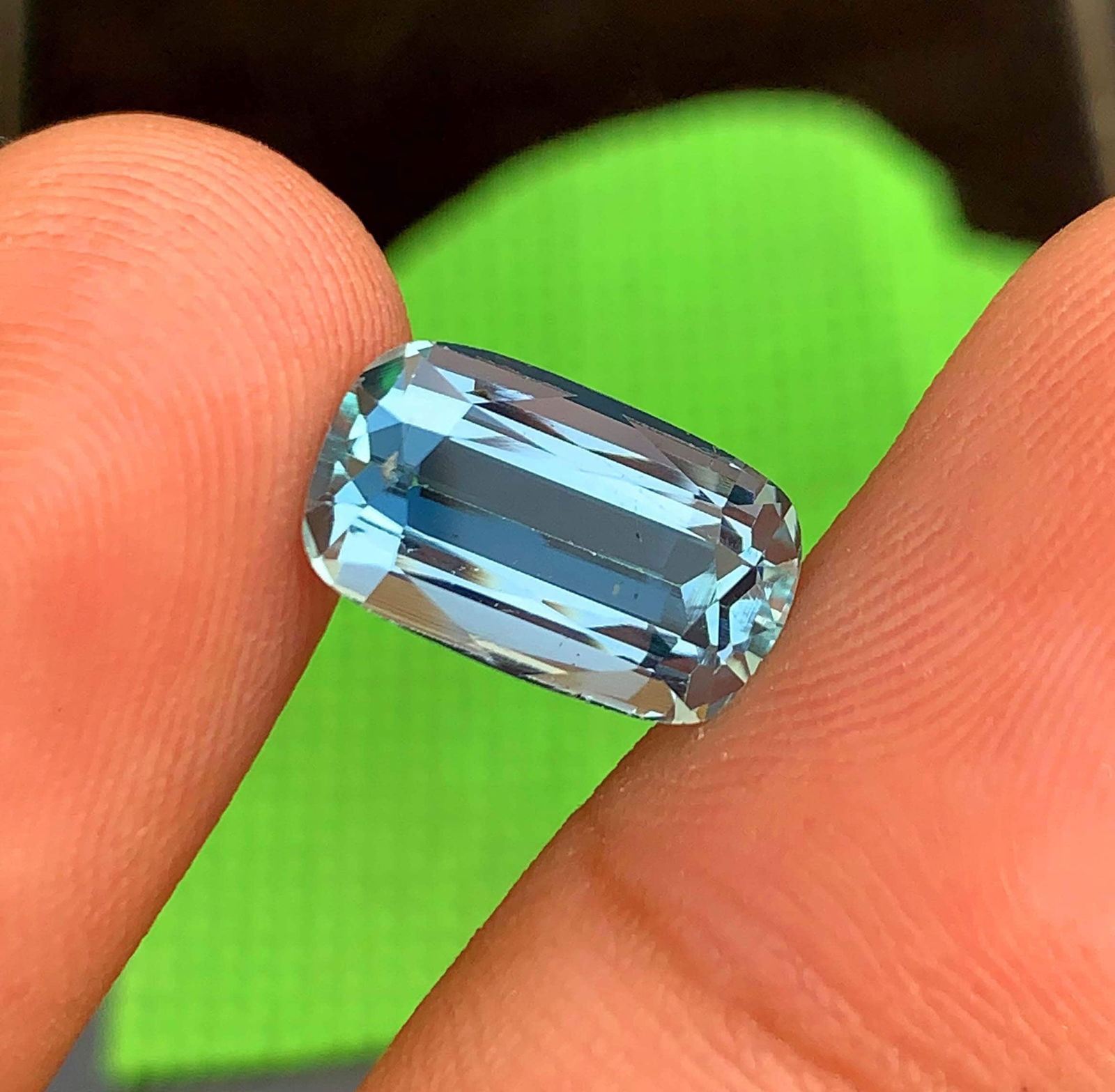 Natural Aquamarine Gemstone: 11.75 Carat Emerald Cut, Pakistan Origin - 8