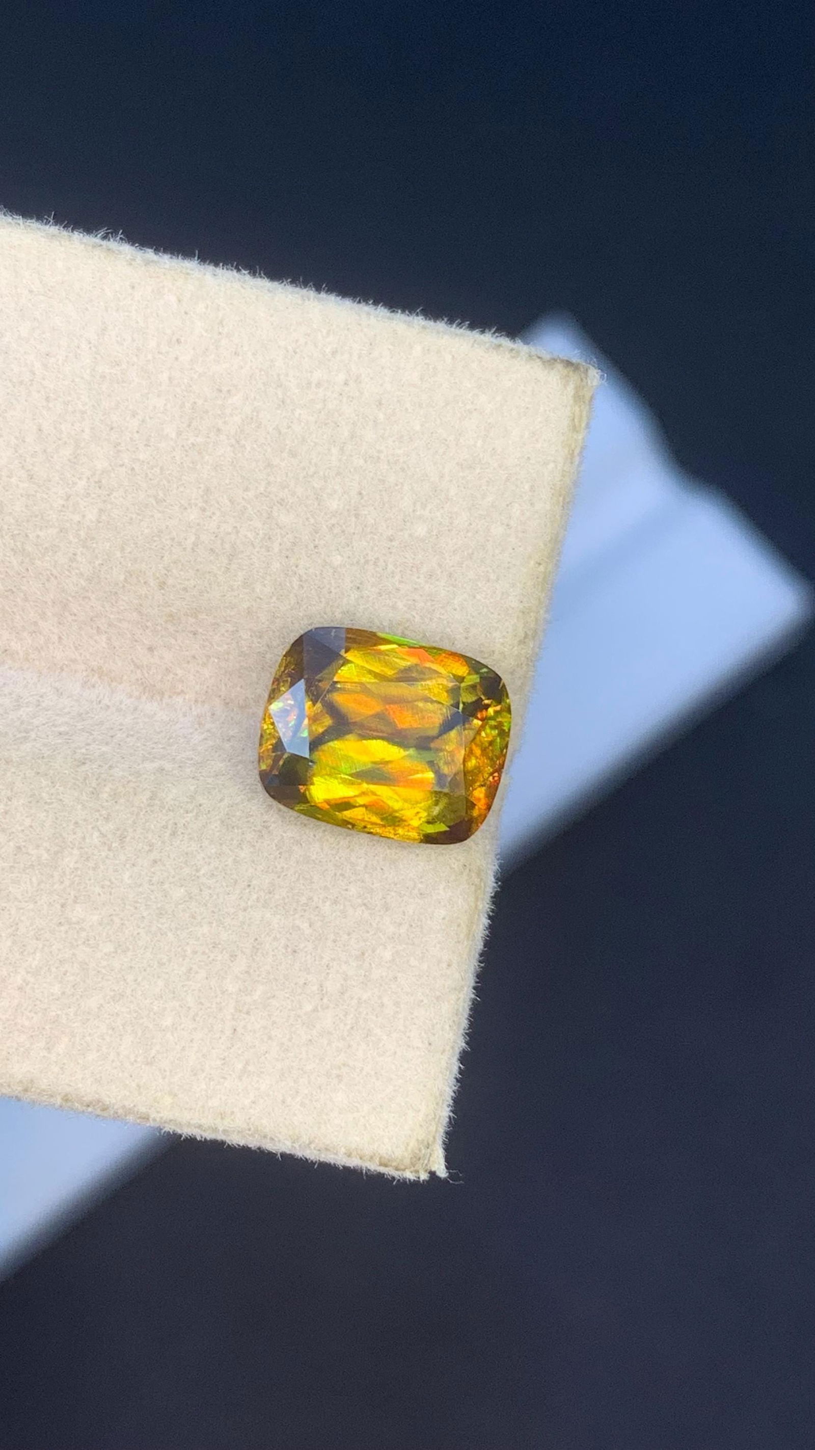 Jewellery Size Natural Sparkling Full Fire Sphene Titanite Loose Gemstone , 3.50 Carat - 17