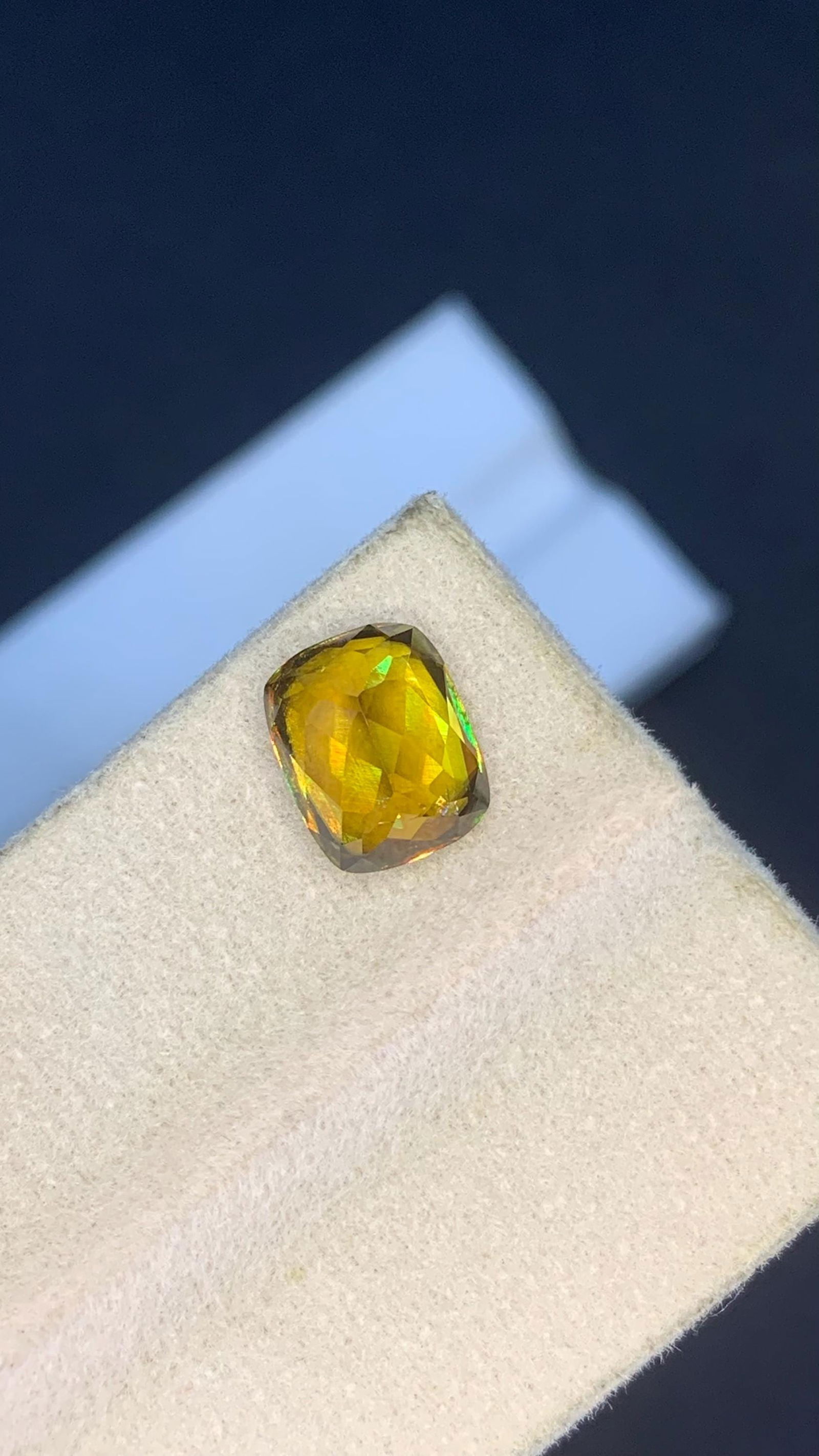 Jewellery Size Natural Sparkling Full Fire Sphene Titanite Loose Gemstone , 3.50 Carat - 19