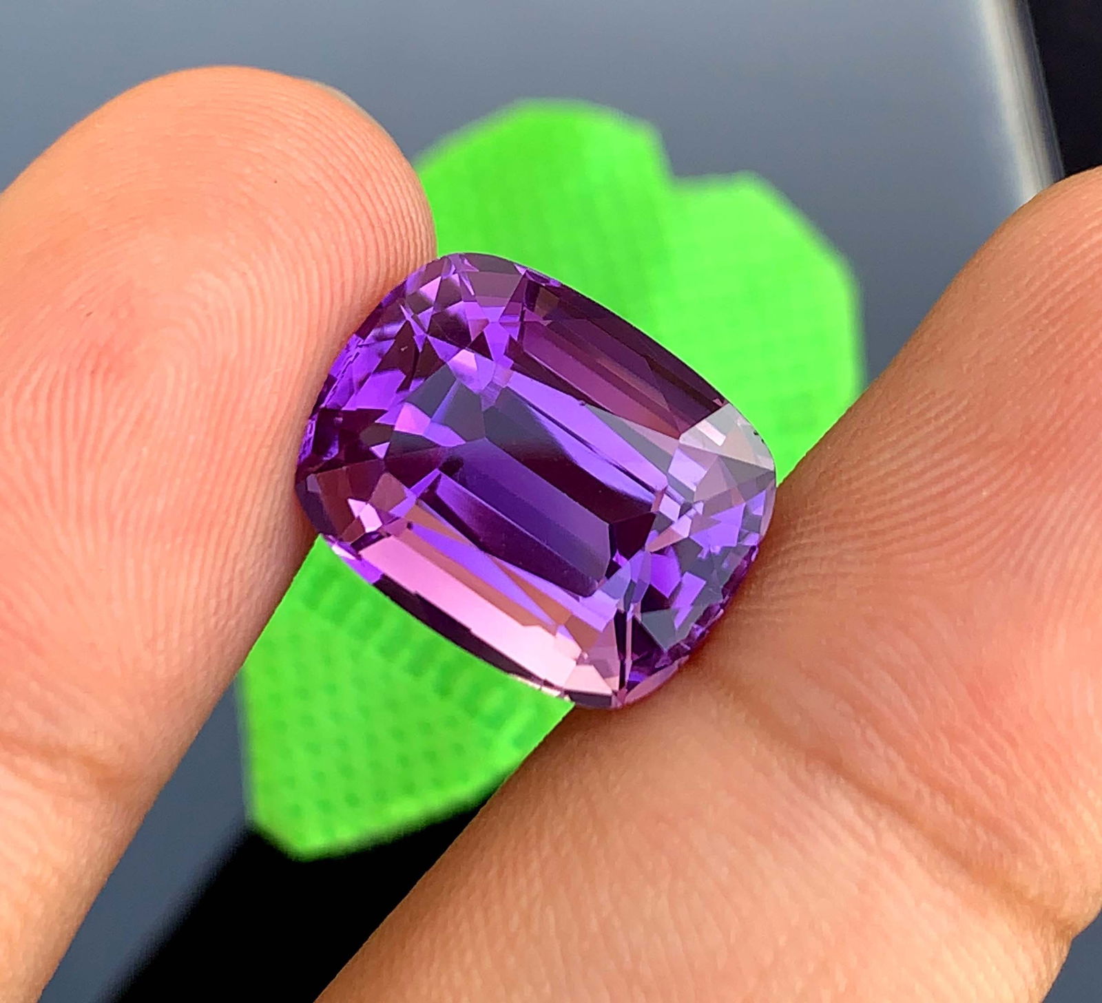 Cushion Cut Amethyst Gemstone: 13.80 Carat February Birthstone - 6