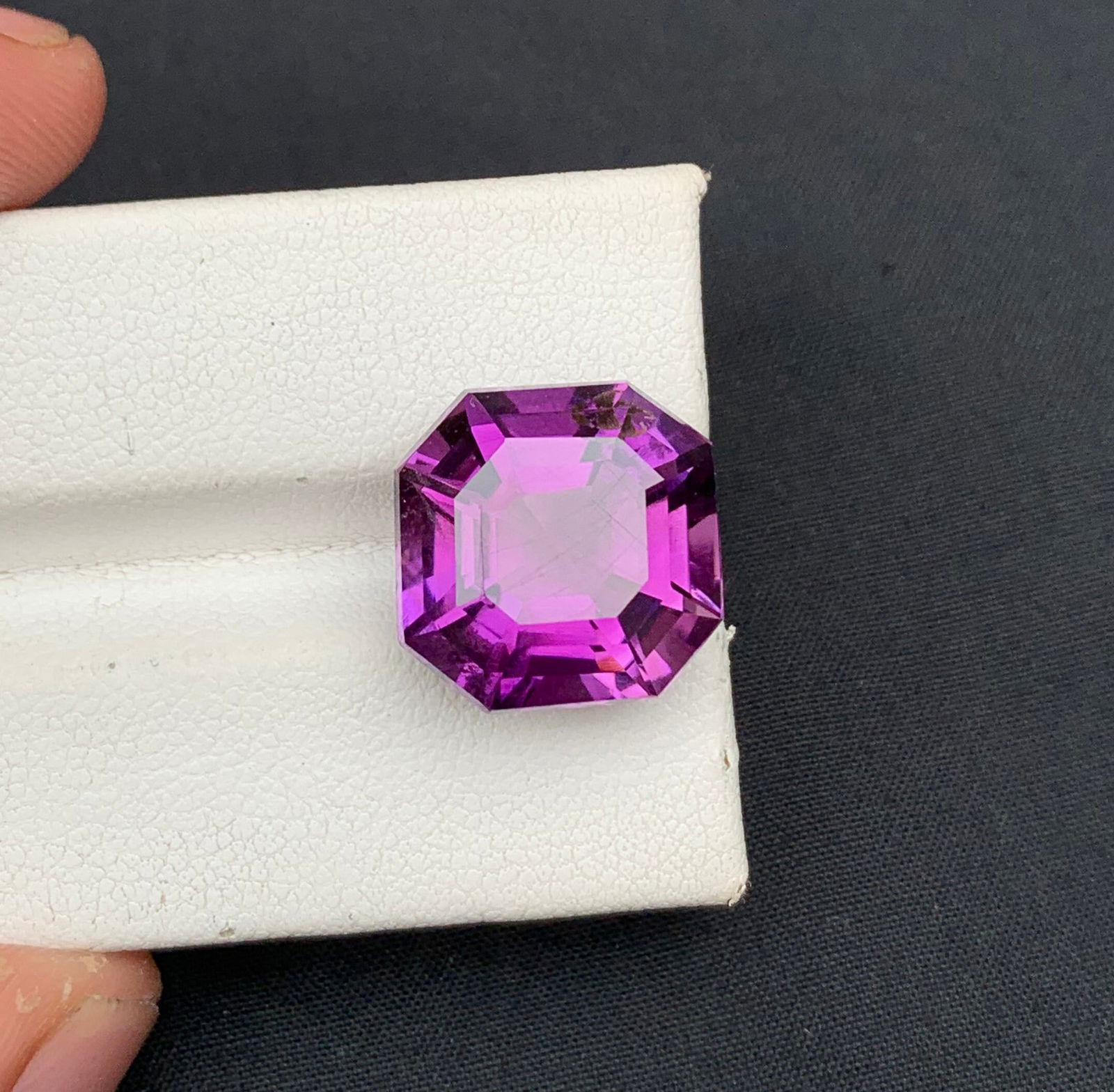 Ascher Cut Amethyst Gemstone: 11.25 Carats, Ring Size - 3