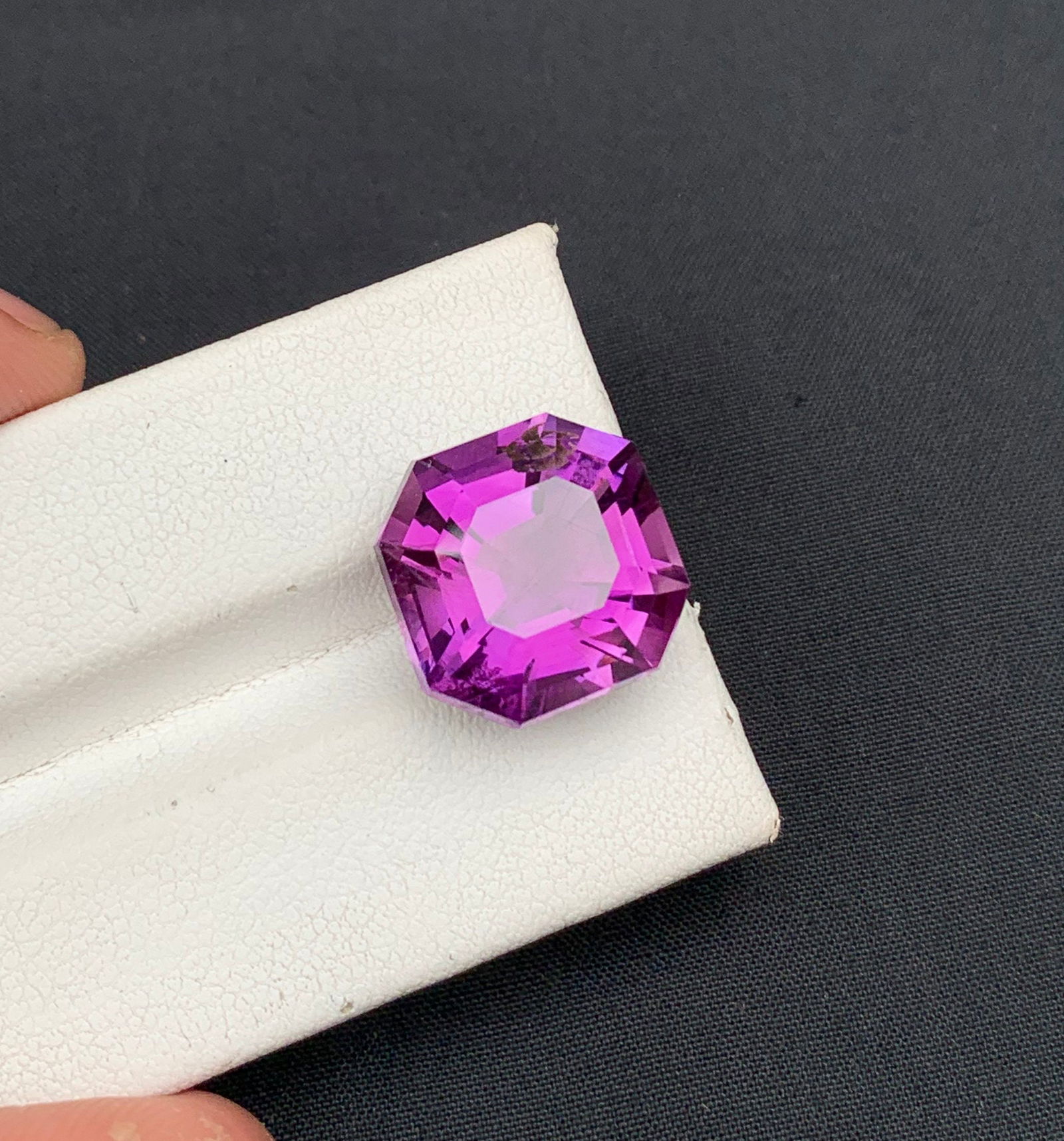 Ascher Cut Amethyst Gemstone: 11.25 Carats, Ring Size - 5