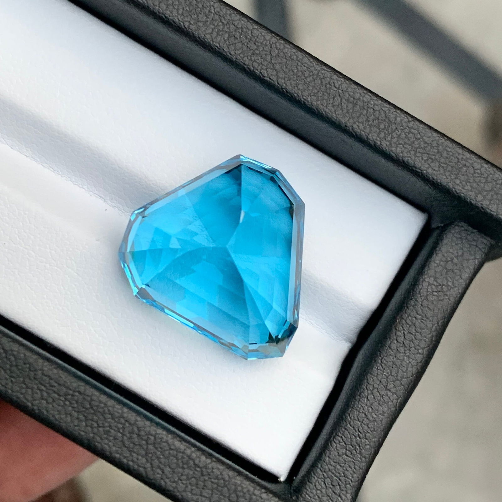 50.10 Carat Swiss Blue Topaz Gemstone: Trillion Cut December Birthstone - 11