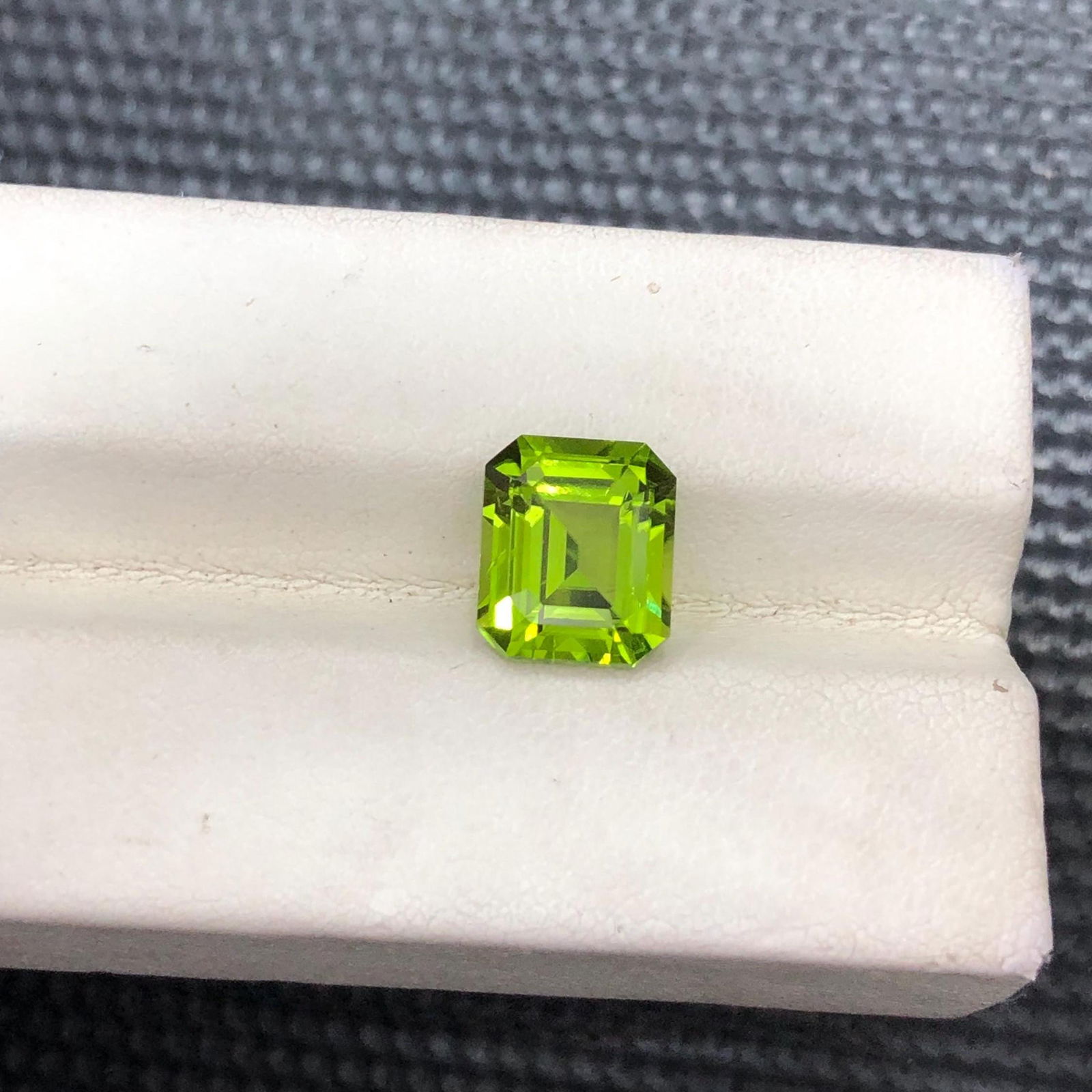 3.16 Carat Emerald Cut Peridot Gemstone: Apple Green Jewelry Stone - 3