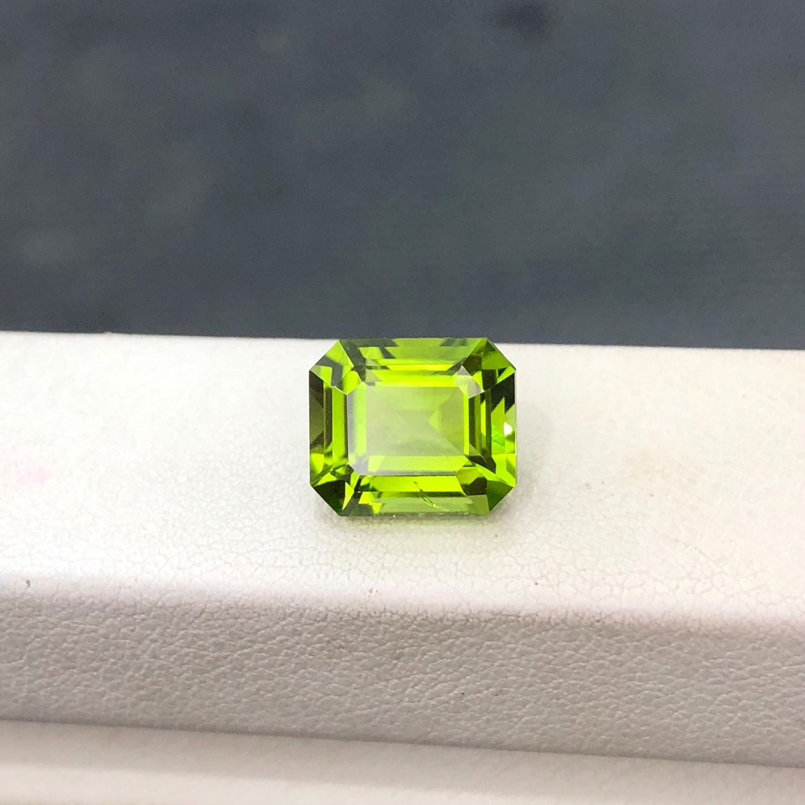 3.16 Carat Emerald Cut Peridot Gemstone: Apple Green Jewelry Stone - 4