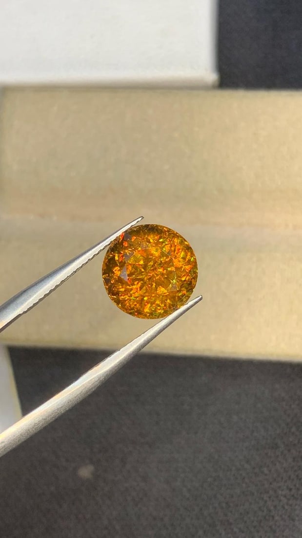 Natural Sparkling Fire Round Cut Sphene Loose Gemstone For Wedding Jewellery - 4.30 Carat - 11