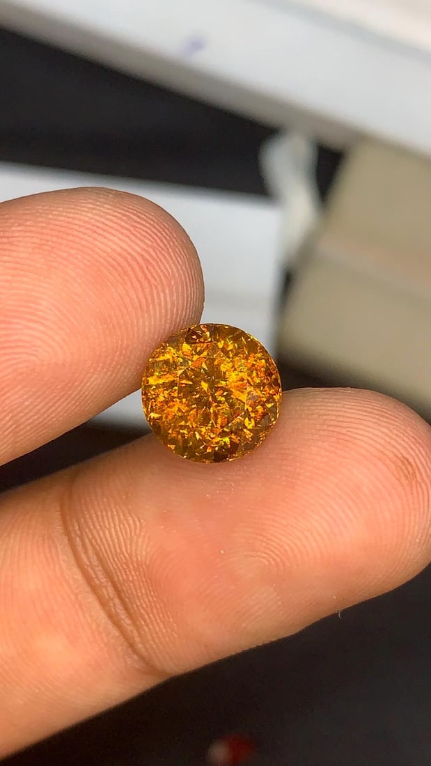 Natural Sparkling Fire Round Cut Sphene Loose Gemstone For Wedding Jewellery - 4.30 Carat - 3