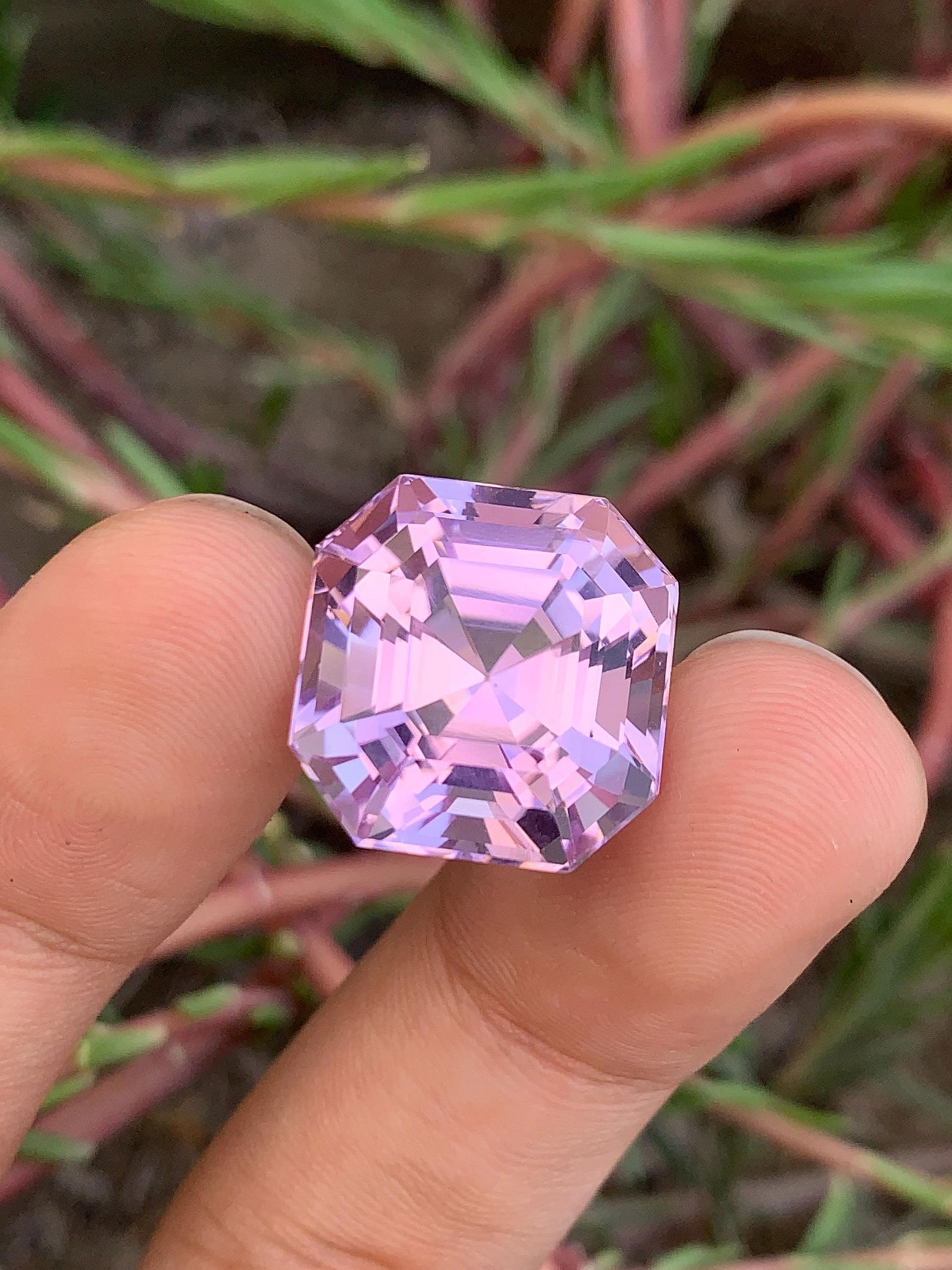 Pink Kunzite Gemstone: 31.30 Carat Asscher Cut, Afghanistan Origin - 12