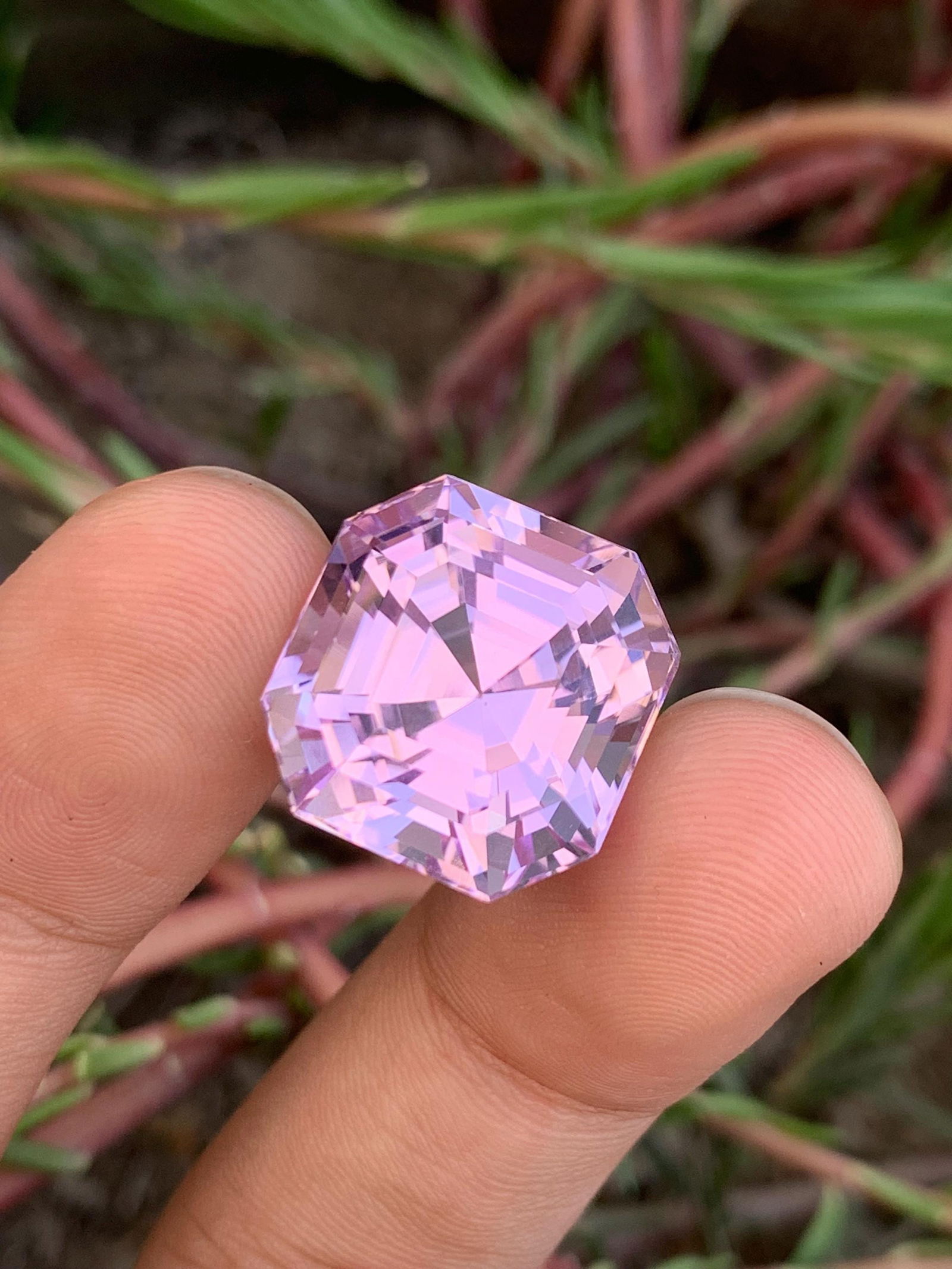 Pink Kunzite Gemstone: 31.30 Carat Asscher Cut, Afghanistan Origin - 13