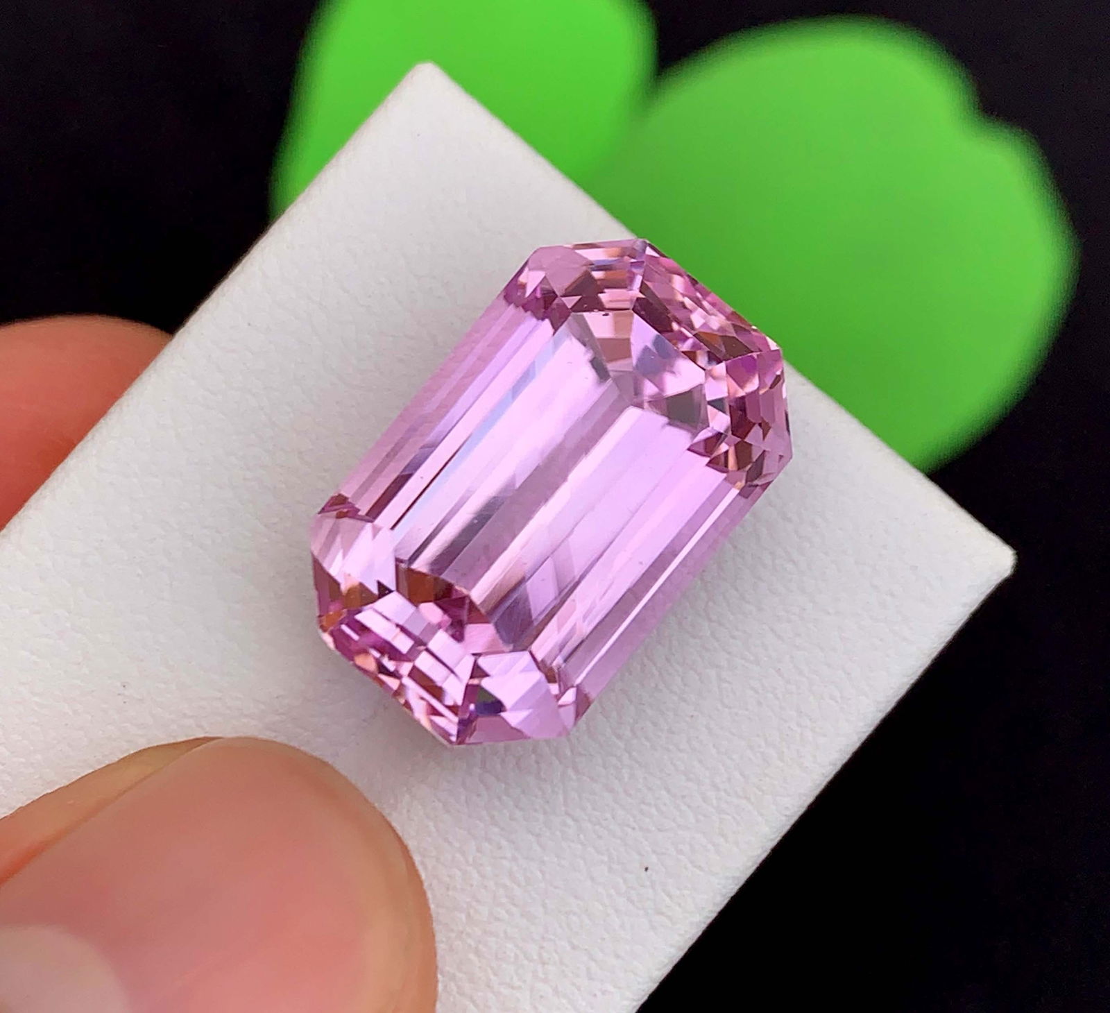 Green Kunzite Gemstone: 32.70 Carat Trillion Cut November Birthstone - 4