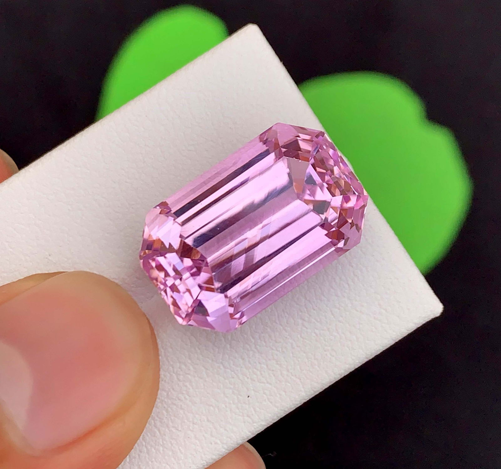 Green Kunzite Gemstone: 32.70 Carat Trillion Cut November Birthstone - 5