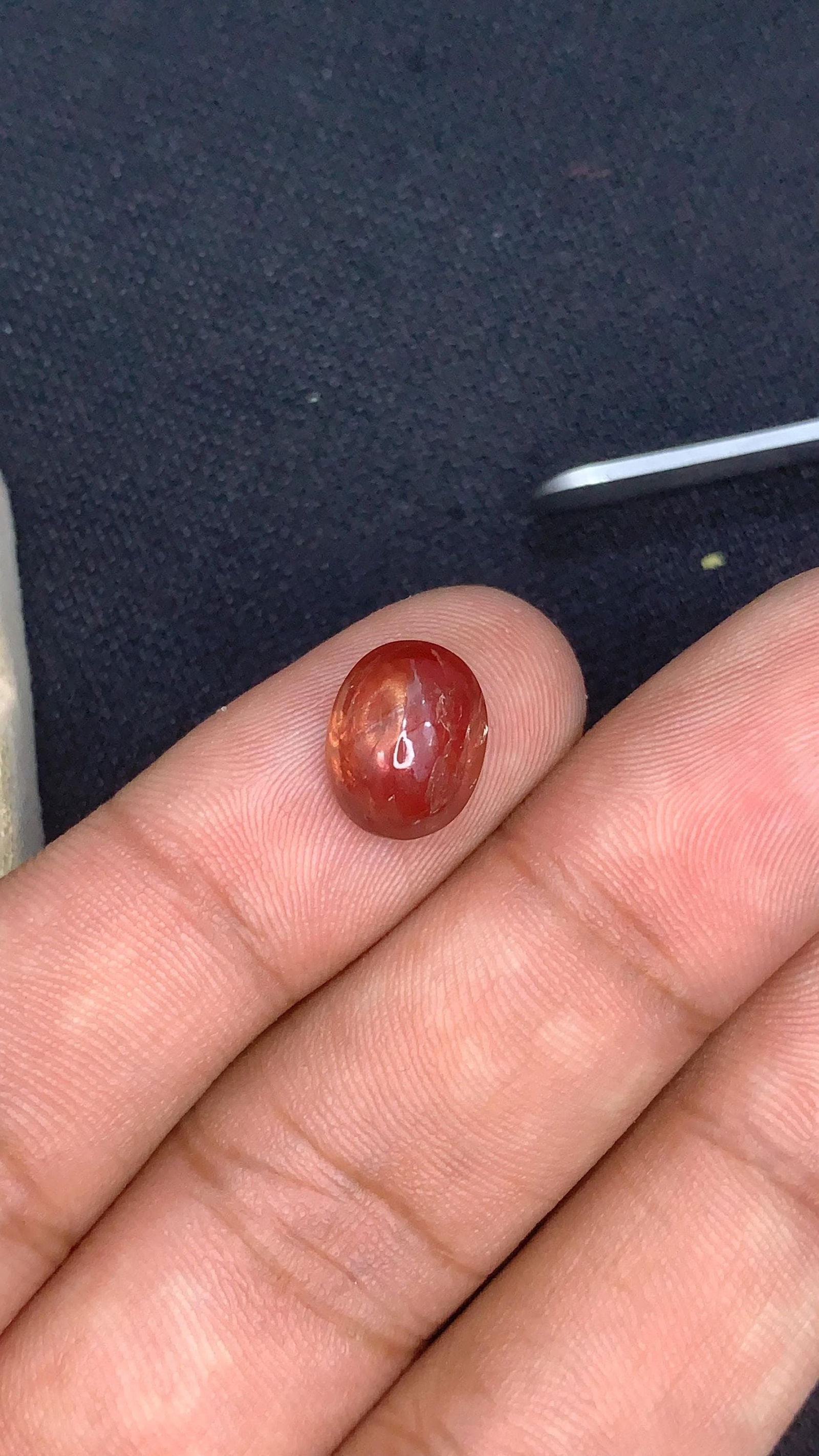 Rich Brick Red with Subtle Orange Undertones Sapphire Cabochon For Jewellery - 4.55 Carat - 2