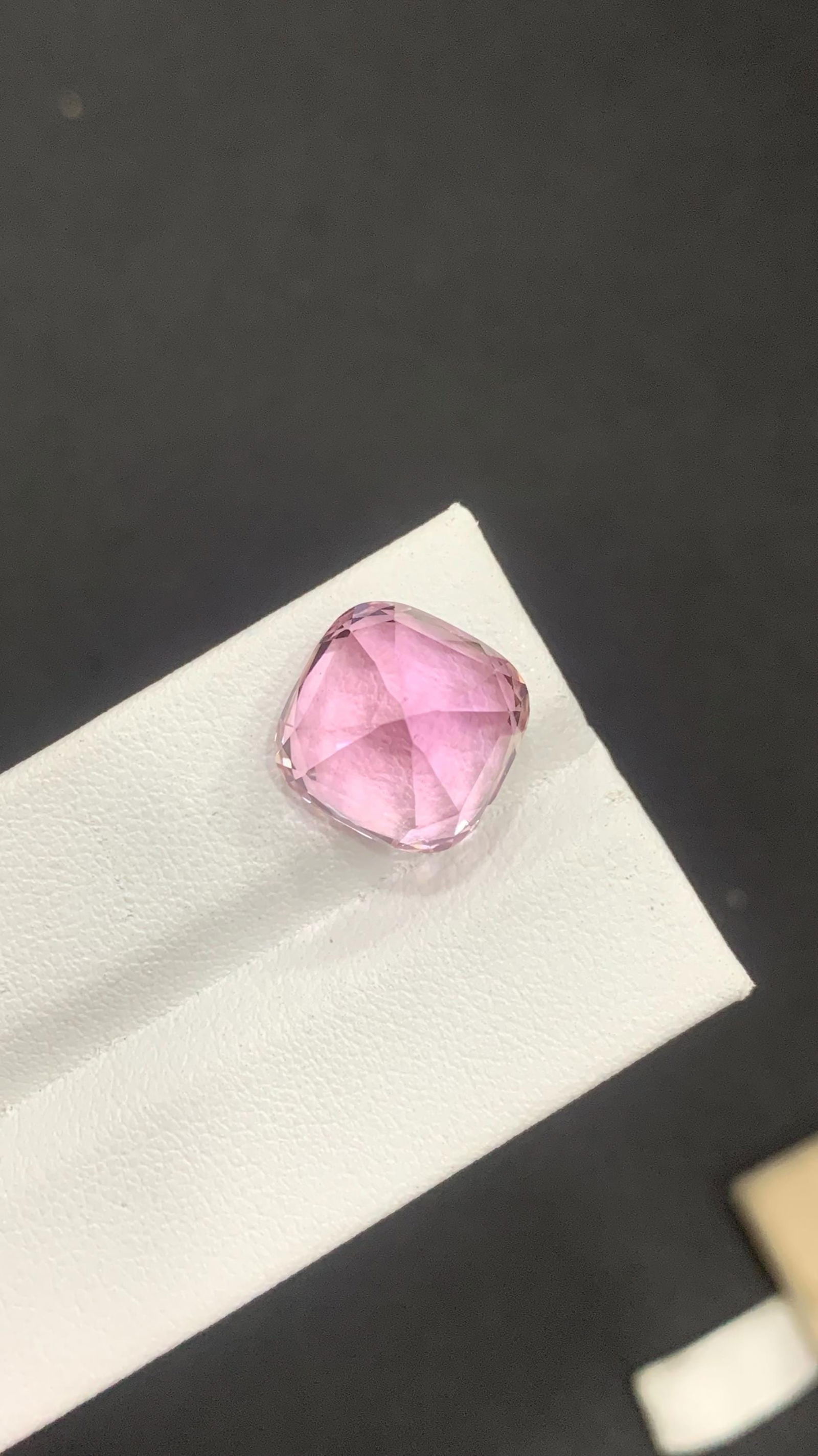 Pink Kunzite Cushion Cut Loose Gemstone For Ring And Jewellery, Wedding Jewellery - 14.25 Carat - 16