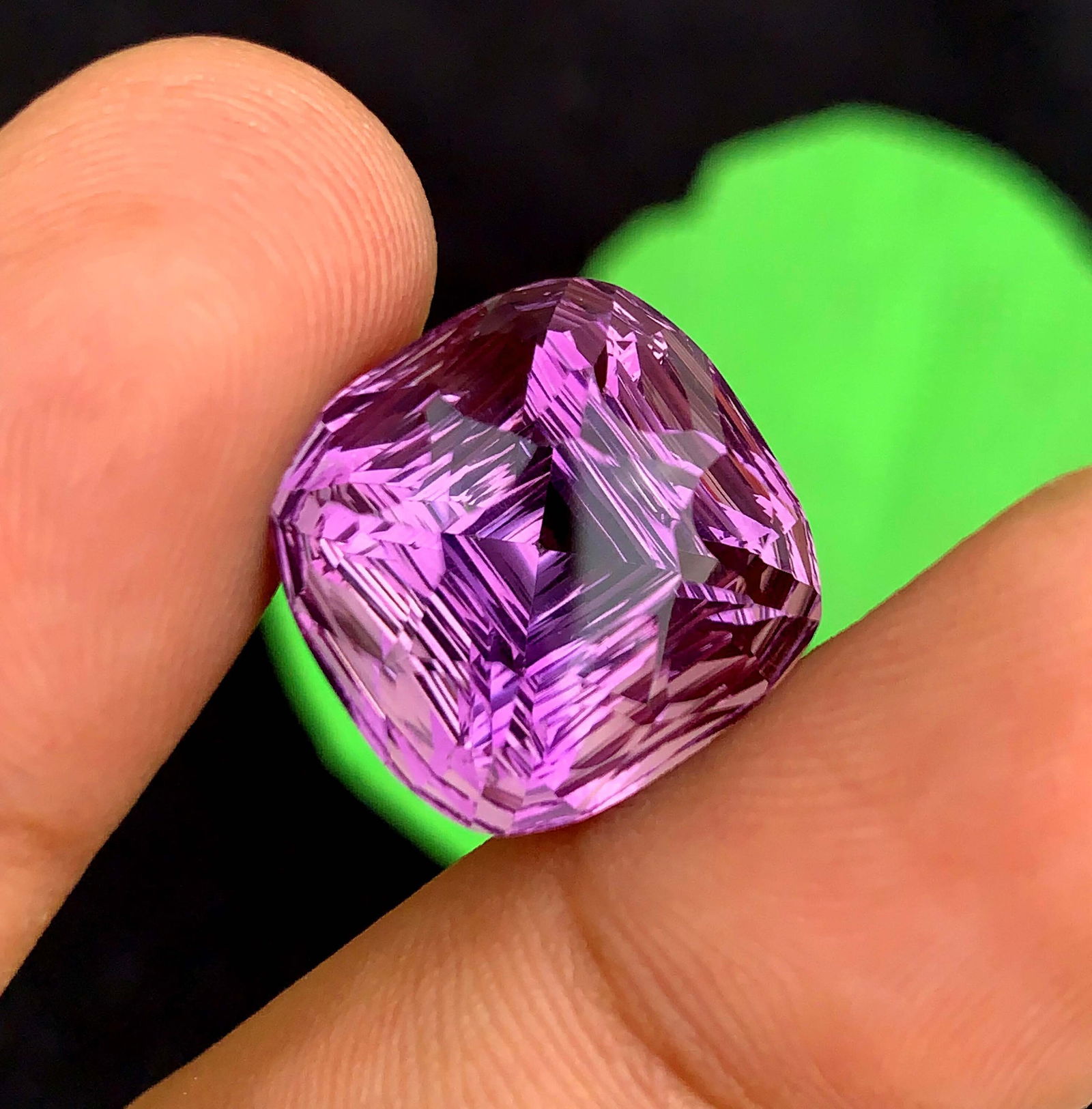 Natural Amethyst Gemstone: Exquisite Fancy Cut, February Birthstone (23.60 Carats) - 3