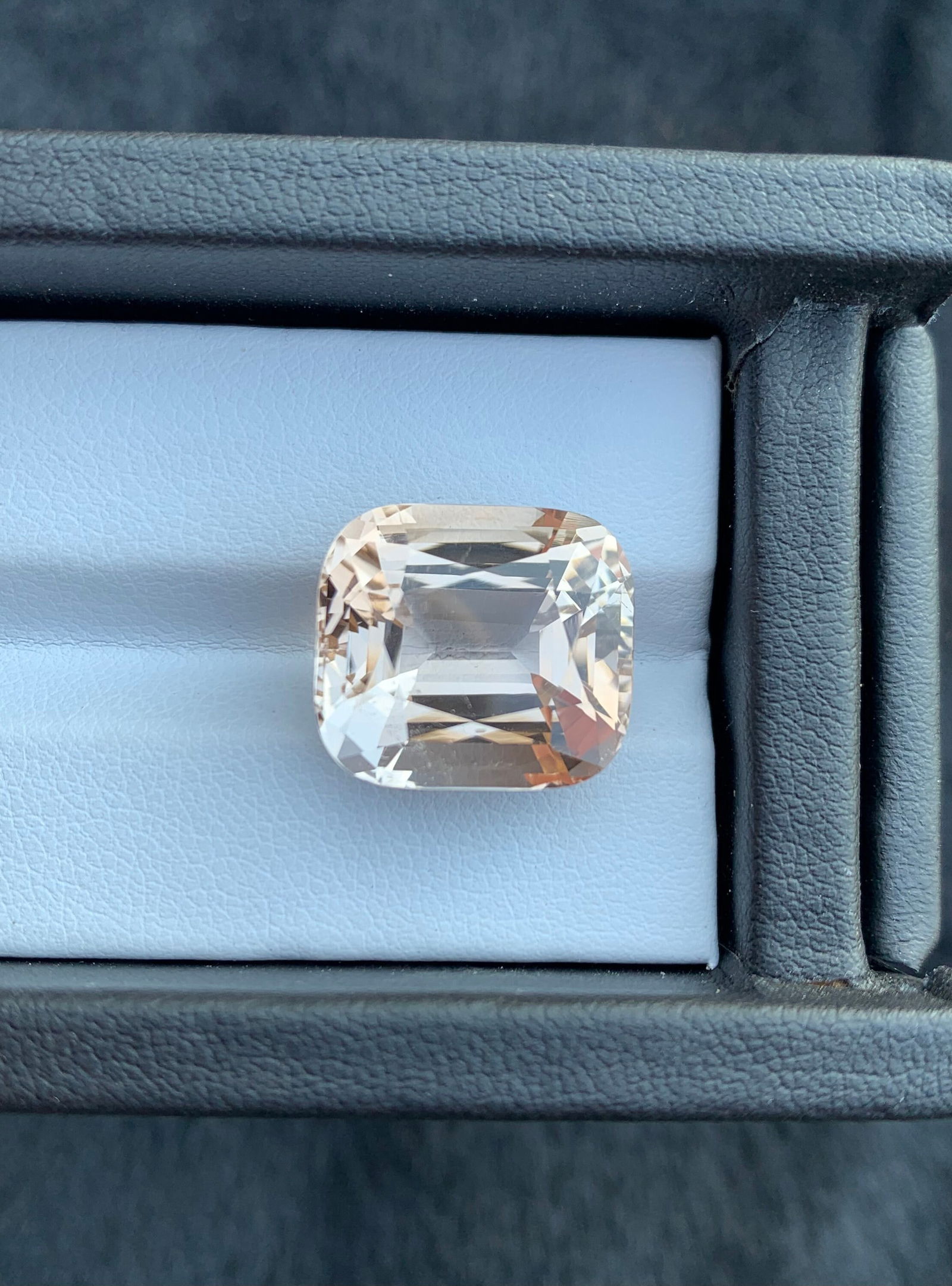 24.70Ct Sherry Topaz Gemstone: Faceted Cushion Cut - 14