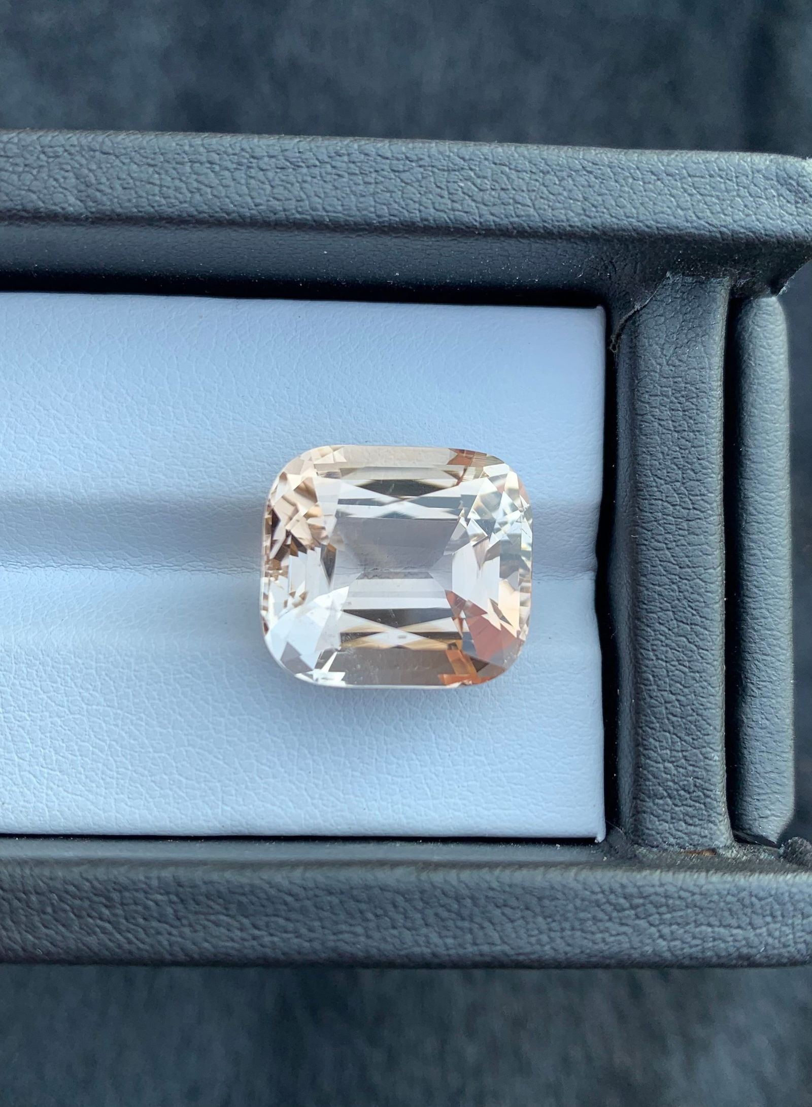24.70Ct Sherry Topaz Gemstone: Faceted Cushion Cut - 7