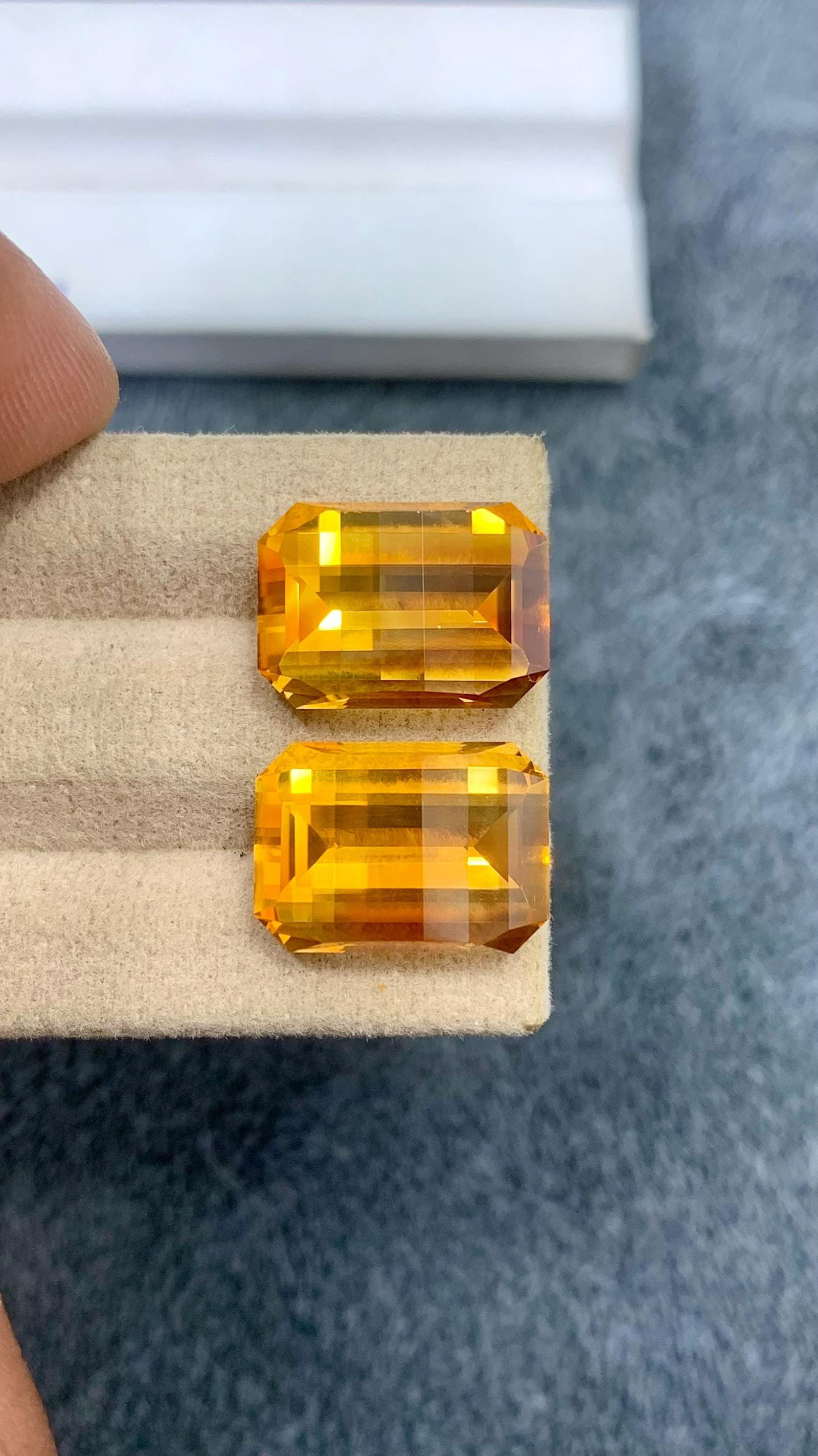 Fancy Emerald Cut aturap Citrine Golden Yellow Pair Gemstone For Earrings - 18.80 carat - 3
