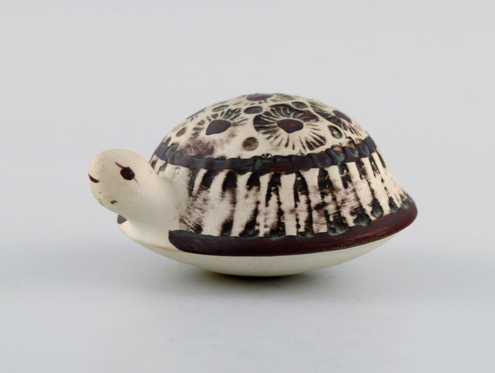 Lisa Larson for Gustavsberg. Turtle in glazed ceramics. 1970's. - 2