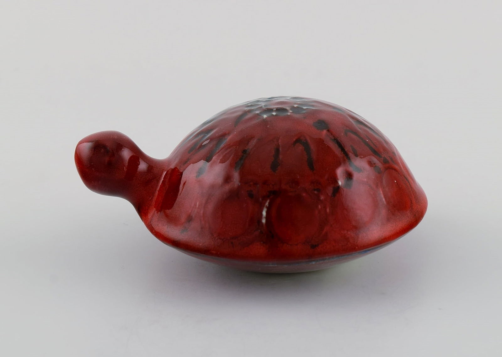 Lisa Larson for Gustavsberg. Turtle in glazed stoneware. Beautiful glaze in shades of red. 1970s. (1 of 6)