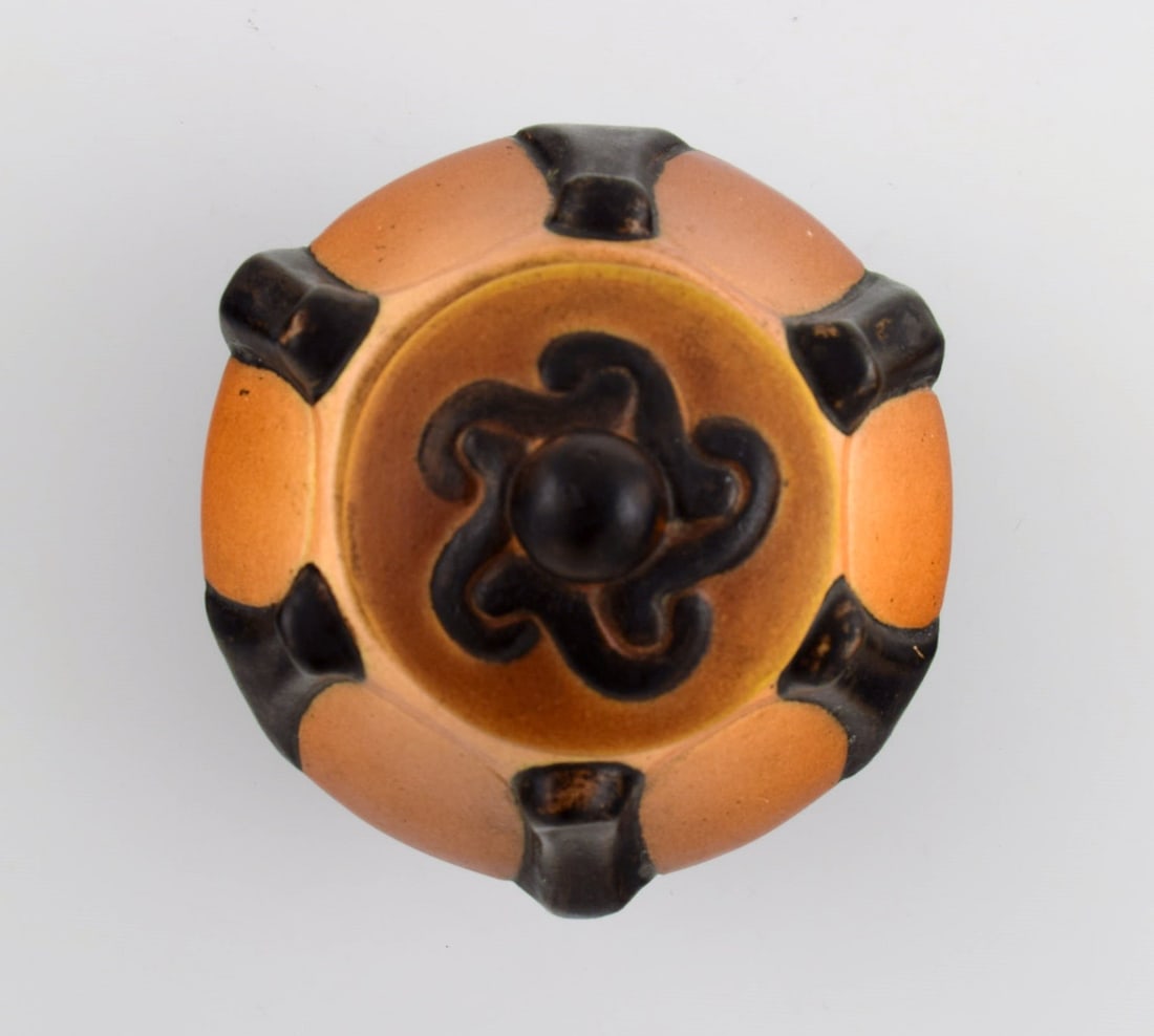 Ipsen's, Denmark. Art nouveau lidded jar and bowl in hand-painted and glazed ceramics. 1920s / 30s. - 4