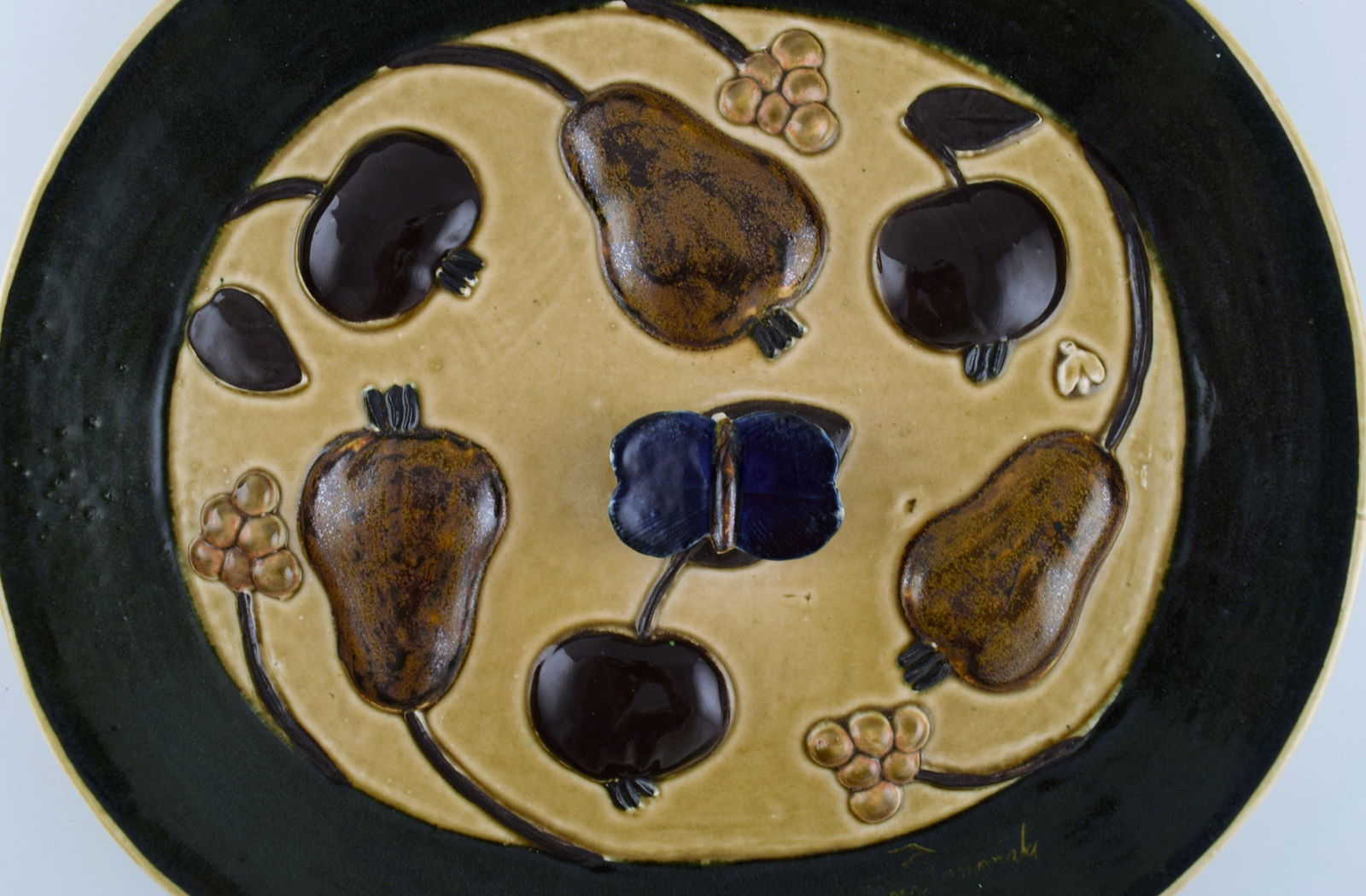 Timo Sarvimäki (b. 1948) for Designhuset. Oval dish in glazed ceramics with fruits and - 2