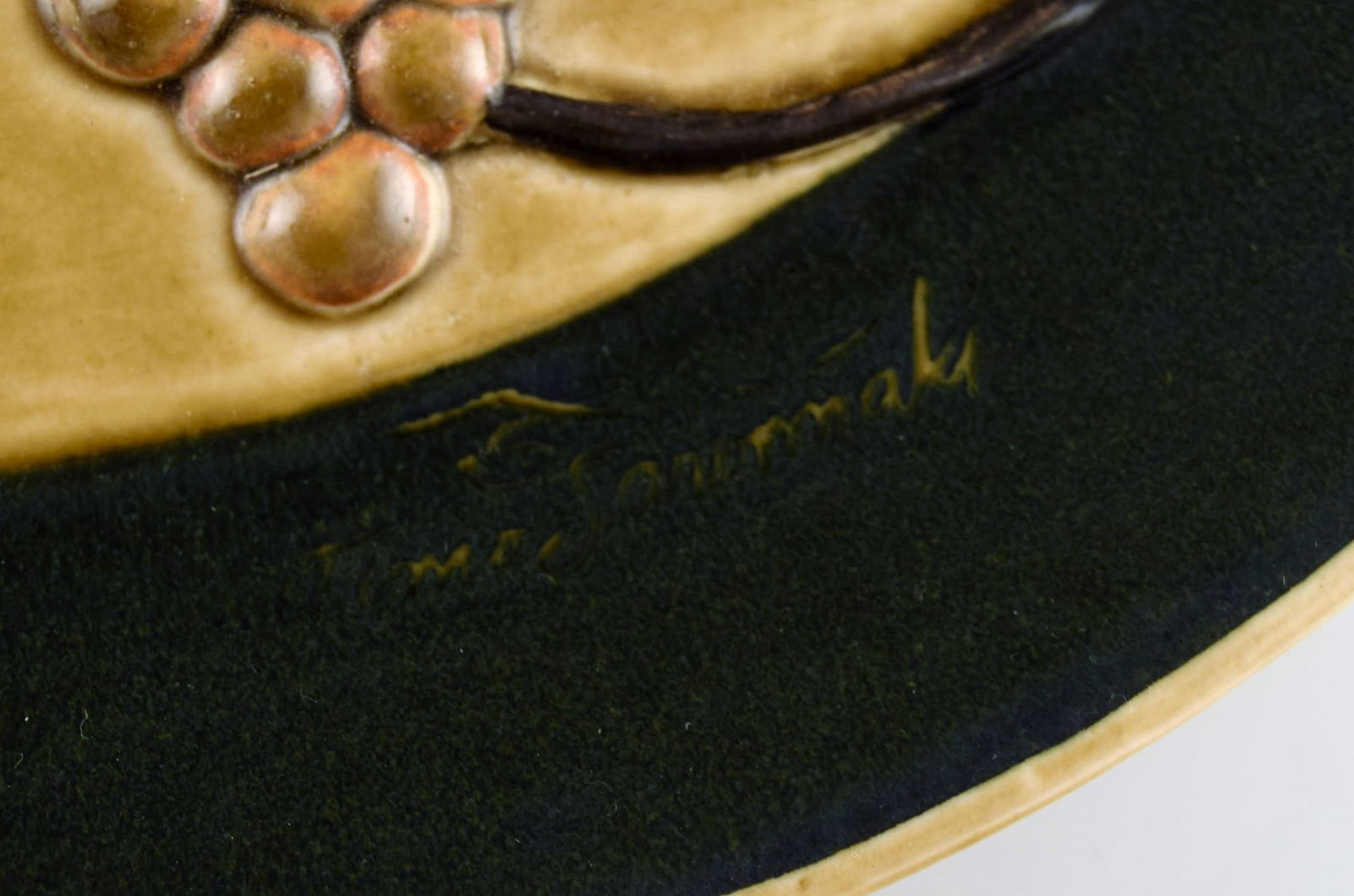 Timo Sarvimäki (b. 1948) for Designhuset. Oval dish in glazed ceramics with fruits and - 6