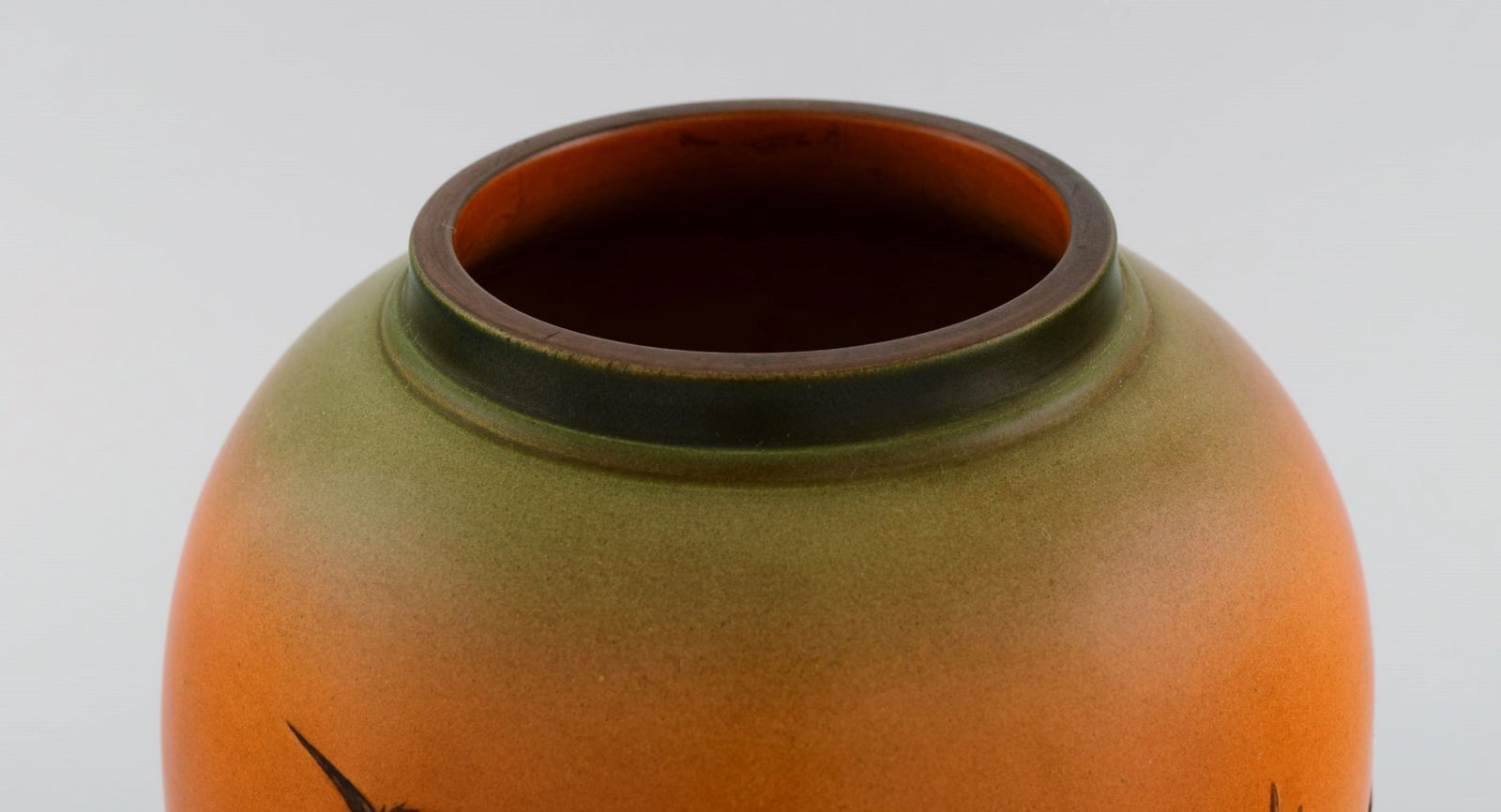 Ipsen's, Denmark. Vase in glazed ceramics. Hand-painted landscape with burial mound. 1920s / 30s. - 6