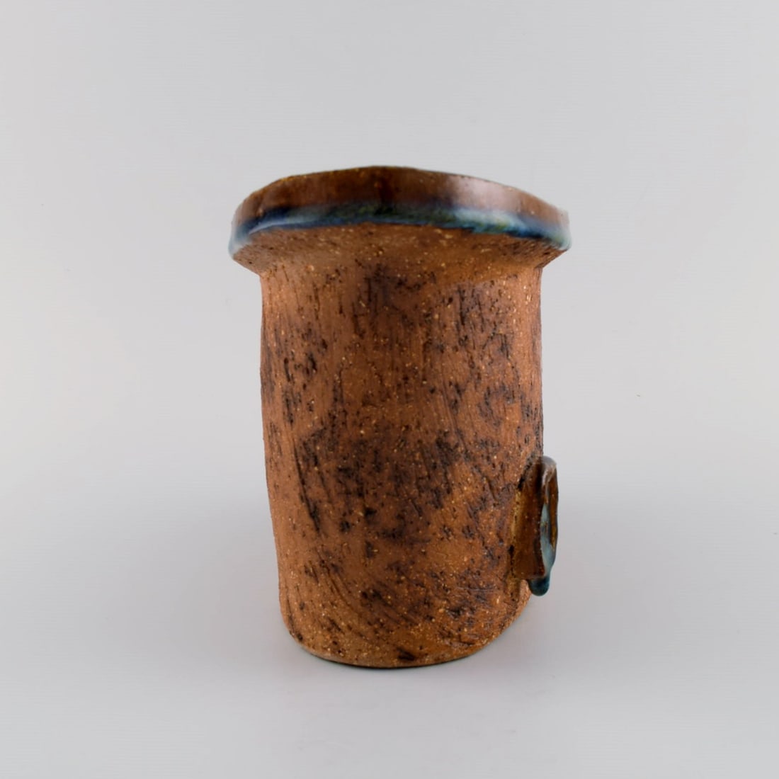 Curt M. Addin (1931-2007) for Glumslöv. Large freeform vase in partially glazed stoneware. - 3