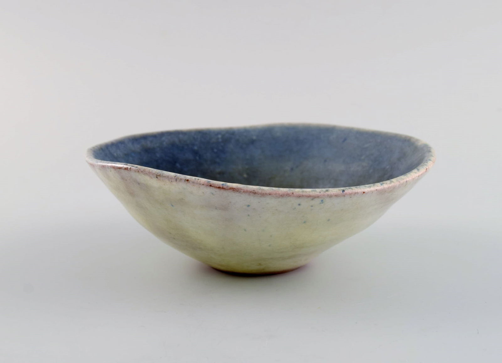 European studio ceramicist. Unique freeform bowl in glazed ceramics. 1960s / 70s. - 6