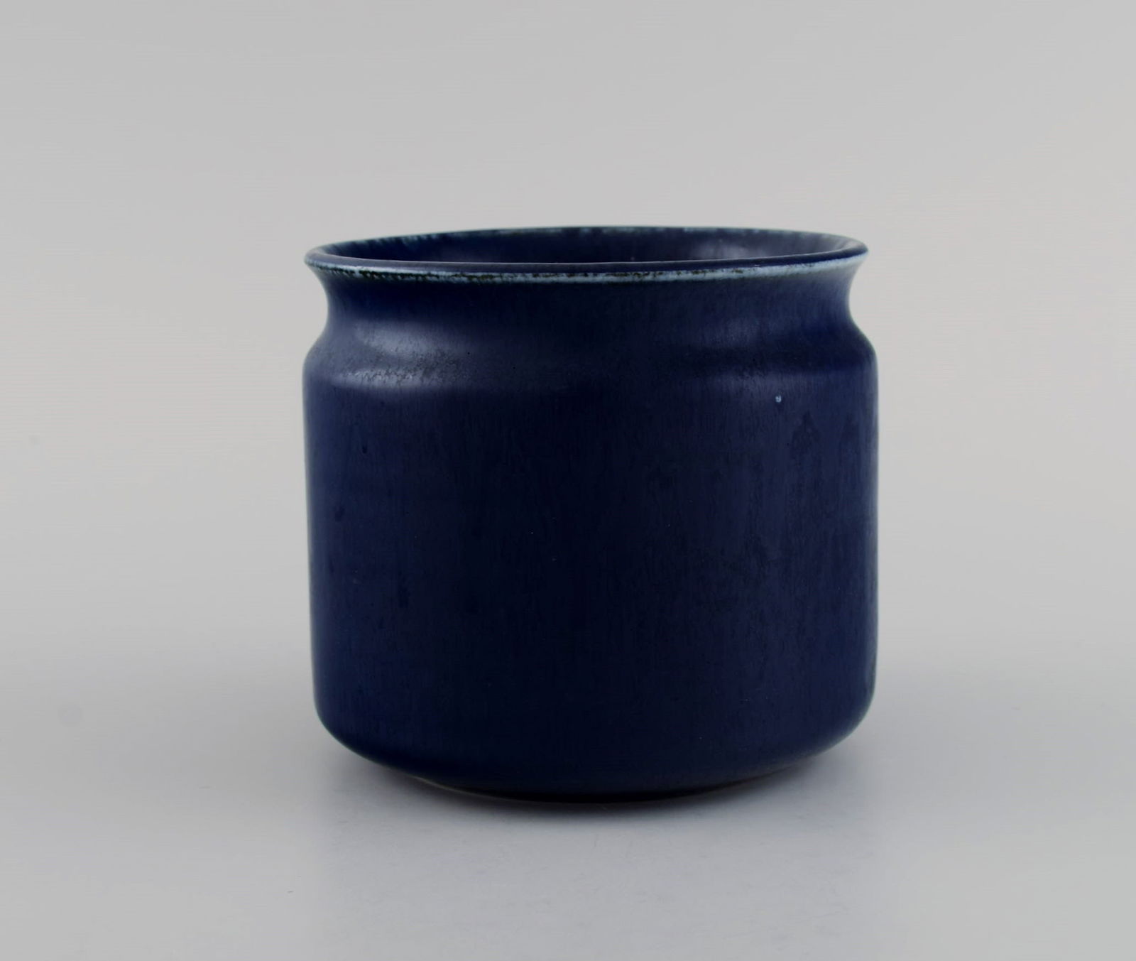 Edith Sonne for Saxbo. Vase in glazed ceramics. Beautiful glaze in shades of blue. Mid-20th century. - 2