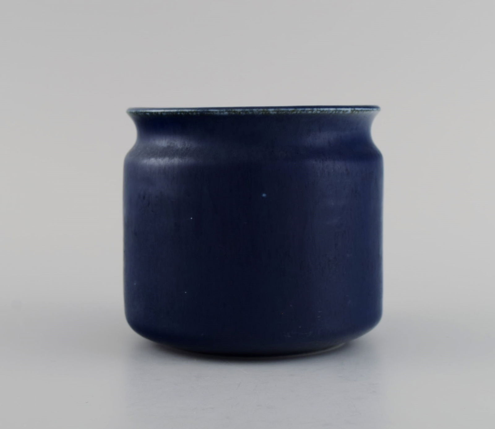 Edith Sonne for Saxbo. Vase in glazed ceramics. Beautiful glaze in shades of blue. Mid-20th century. - 4