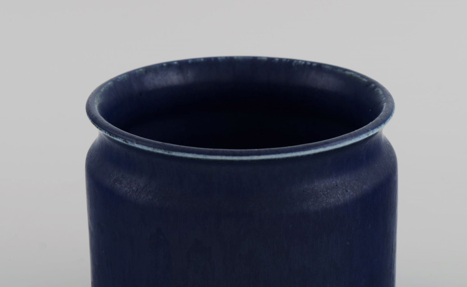 Edith Sonne for Saxbo. Vase in glazed ceramics. Beautiful glaze in shades of blue. Mid-20th century. - 5