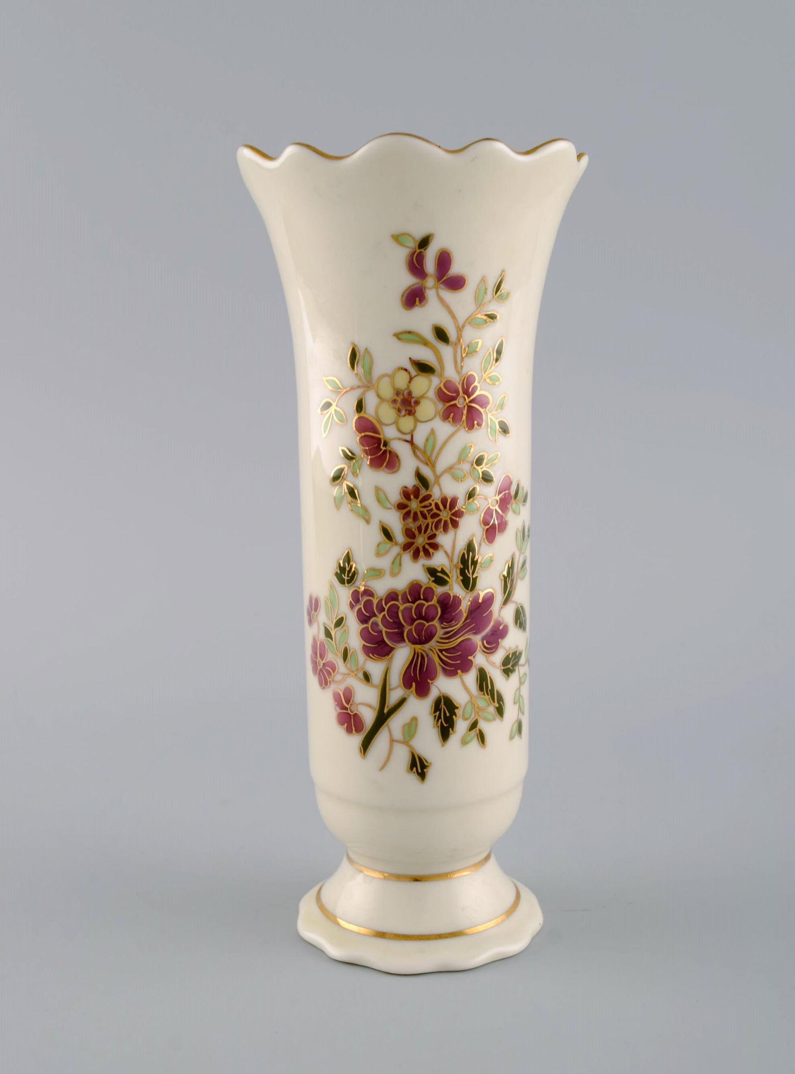 Zsolnay vase in cream-colored porcelain with hand-painted flowers and gold decoration. Late 20th (1 of 6)