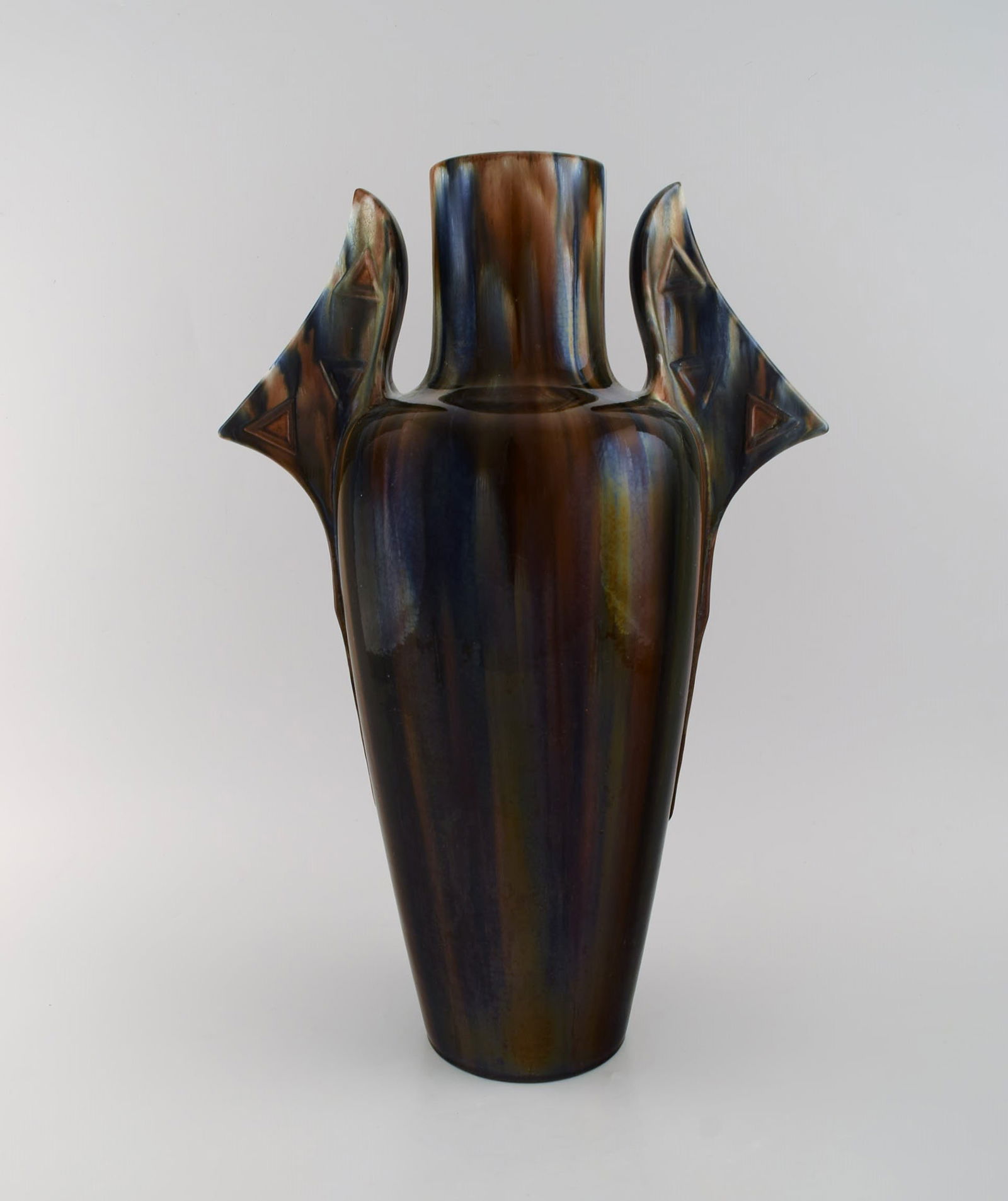 Clément Massier (1845-1917), France. Large vase in glazed ceramics. Beautiful polychrome glaze. - 2