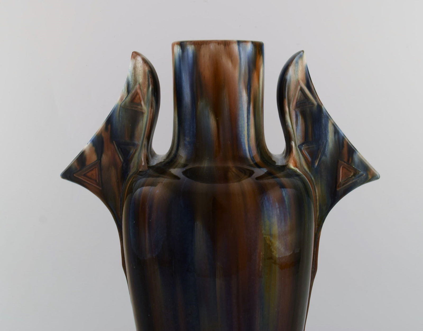 Clément Massier (1845-1917), France. Large vase in glazed ceramics. Beautiful polychrome glaze. - 3