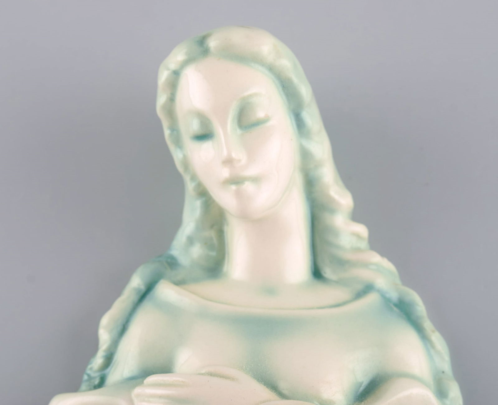 Goldscheider, Austria. Art deco wall figure in glazed ceramics. Madonna. Beautiful glaze in - 4