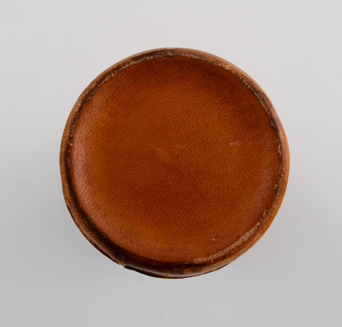 Fidia, Italy. Vase in leather covered ceramics with hand-painted rat. 1960s. - 6