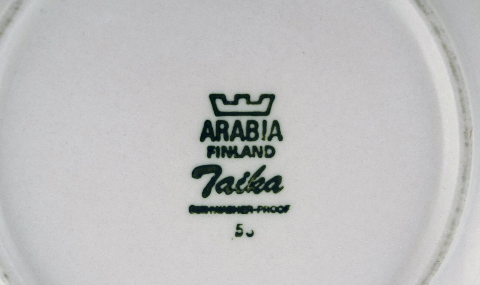 Inkeri Seppälä for Arabia. Taika morning cup with saucer in glazed stoneware decorated - 5