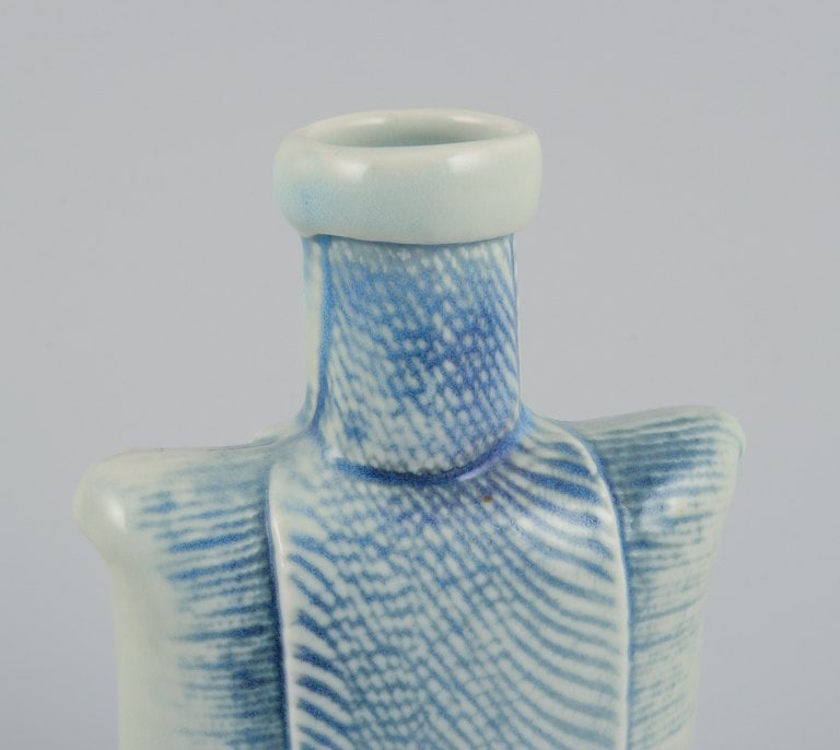 Suzanne Öhlén (born 1953) for Rörstrand, Sweden. Porcelain vase with glaze in blue - 5